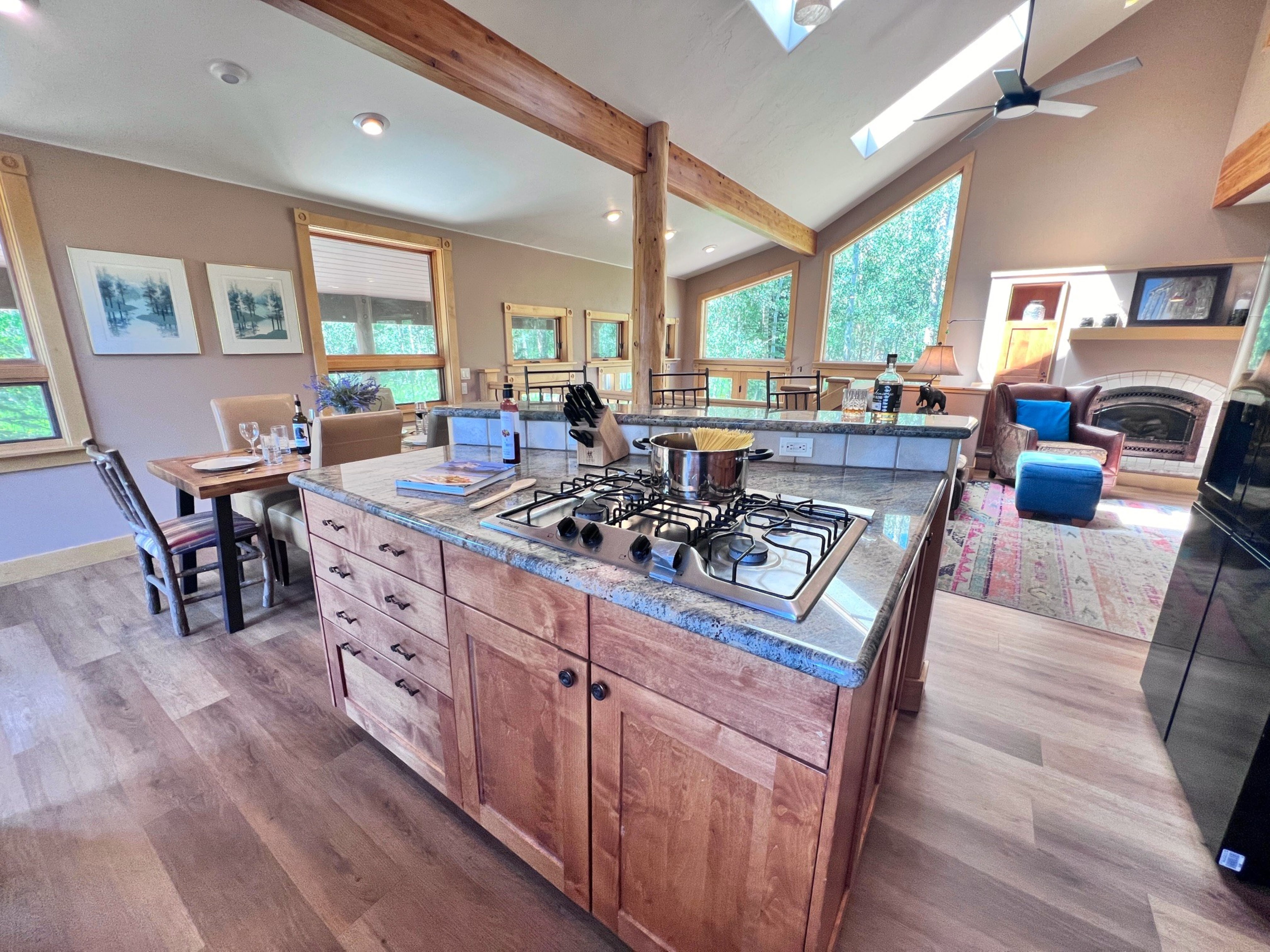 Aspen Hollow Lodge w/ Hot Tub + Fire Pit | Photo 15