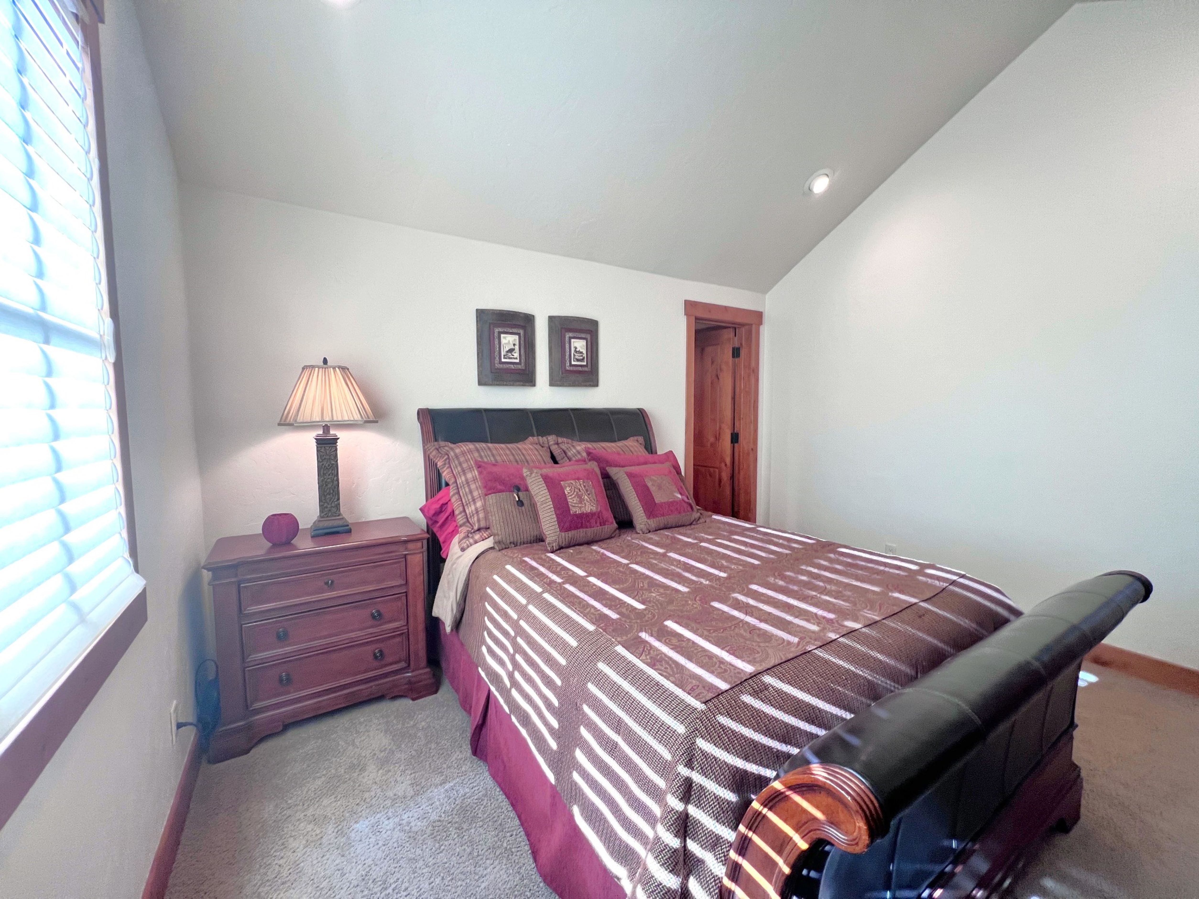 Eagles Nest - Mtn Views - Dog-Friendly - Ev Charger - Ski/Hike | Photo 37