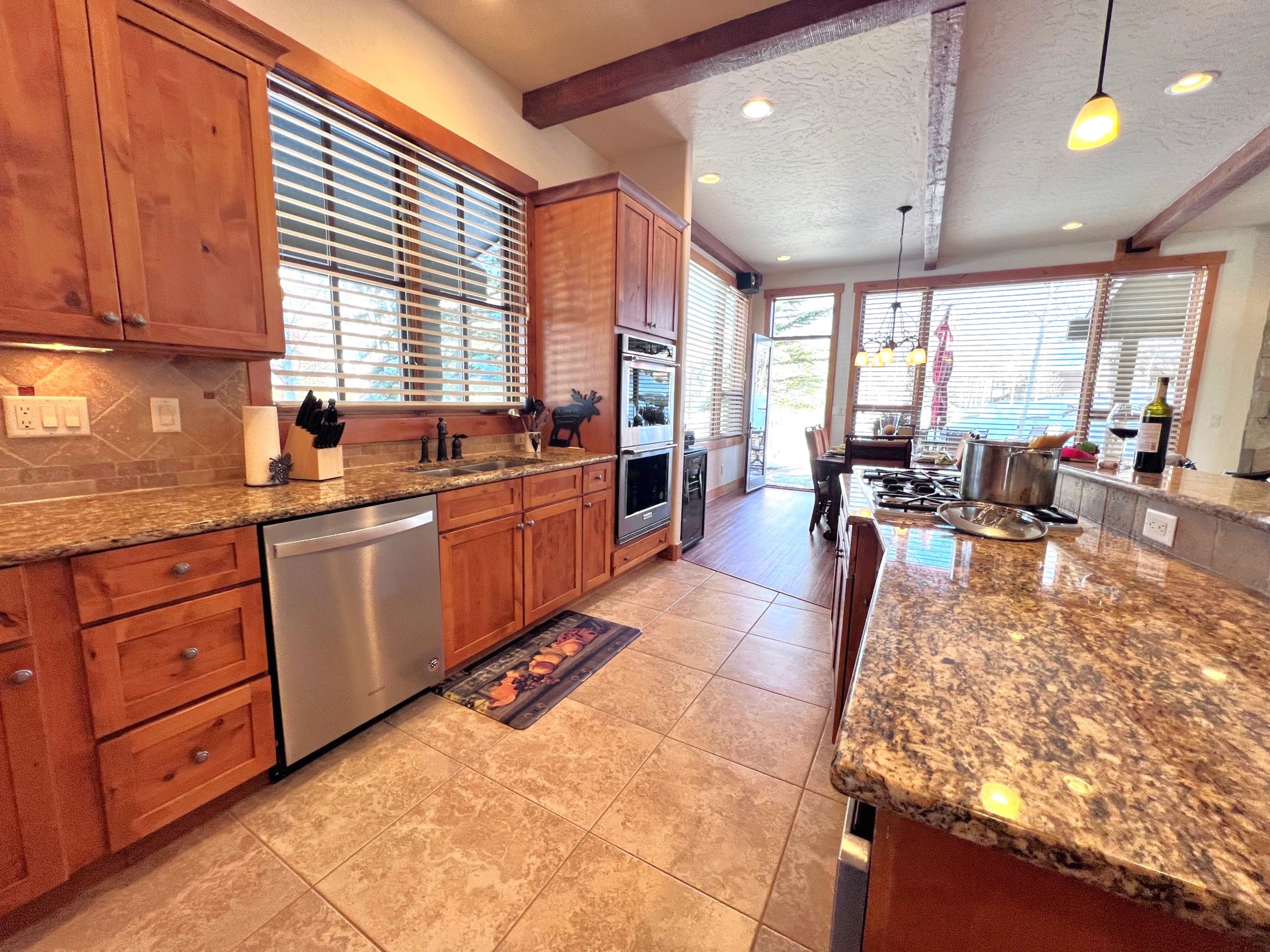 Eagles Nest - Mtn Views - Dog-Friendly - Ev Charger - Ski/Hike | Photo 20