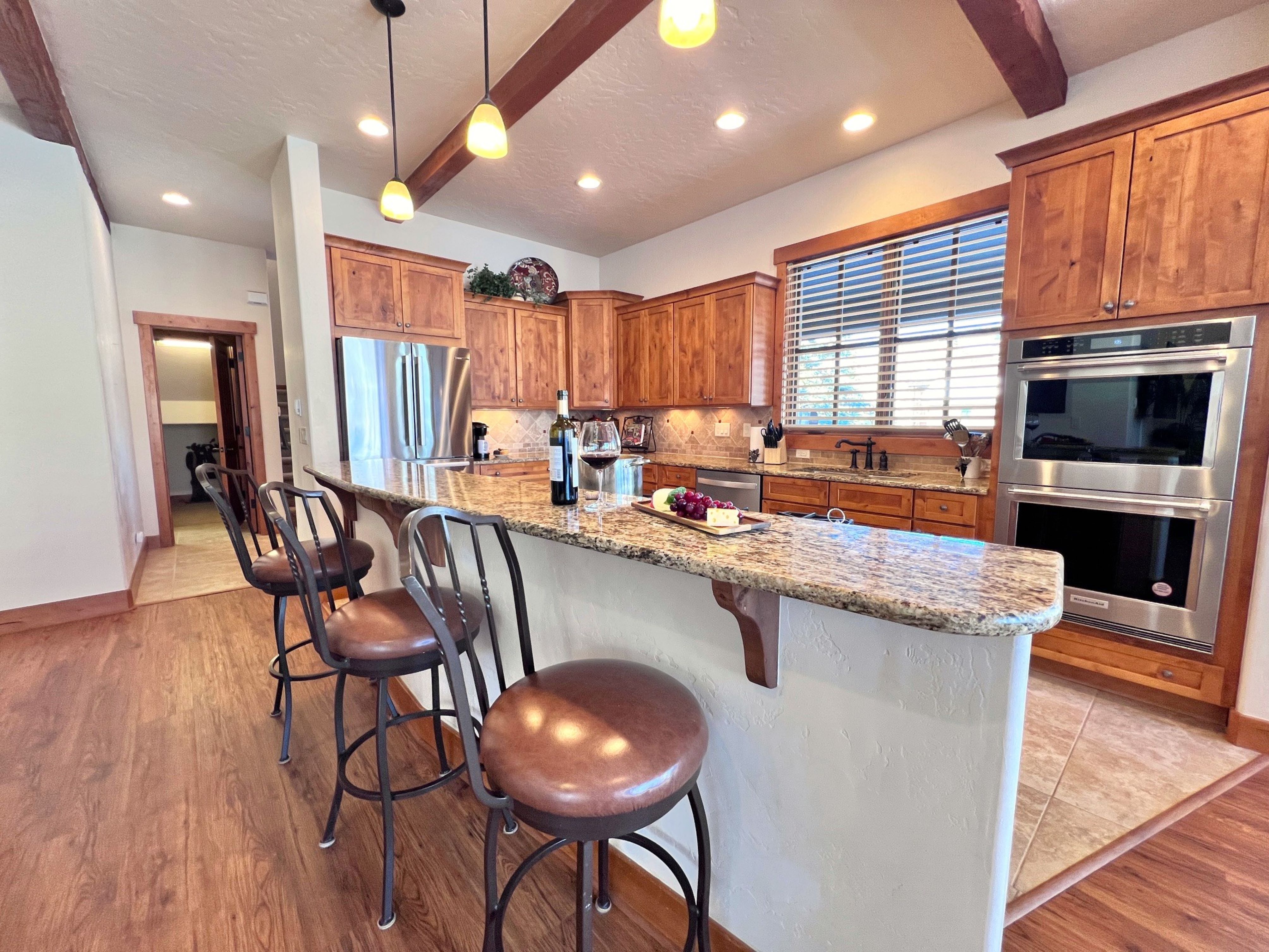 Eagles Nest - Mtn Views - Dog-Friendly - Ev Charger - Ski/Hike | Photo 16
