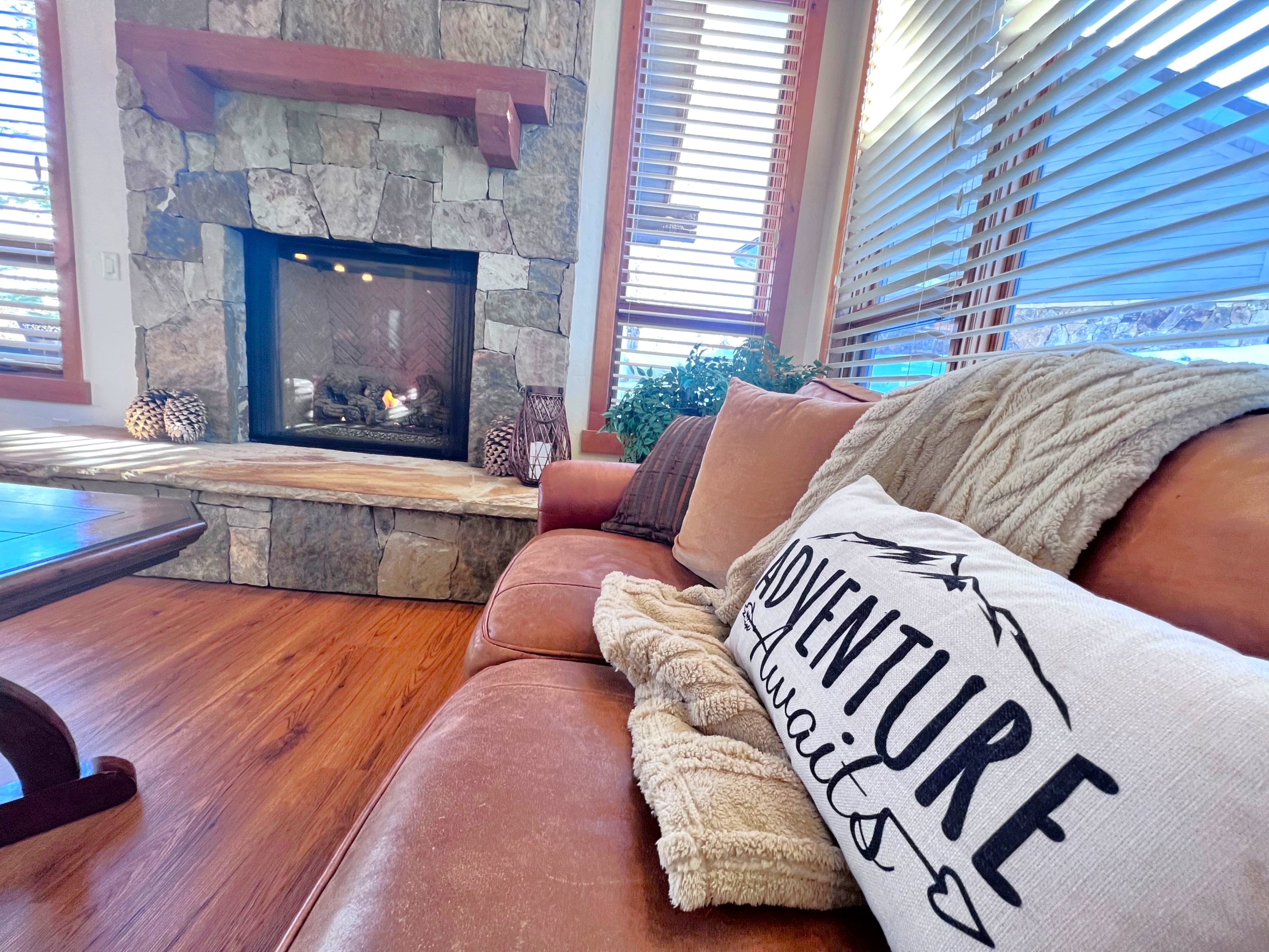 Eagles Nest - Mtn Views - Dog-Friendly - Ev Charger - Ski/Hike | Photo 8