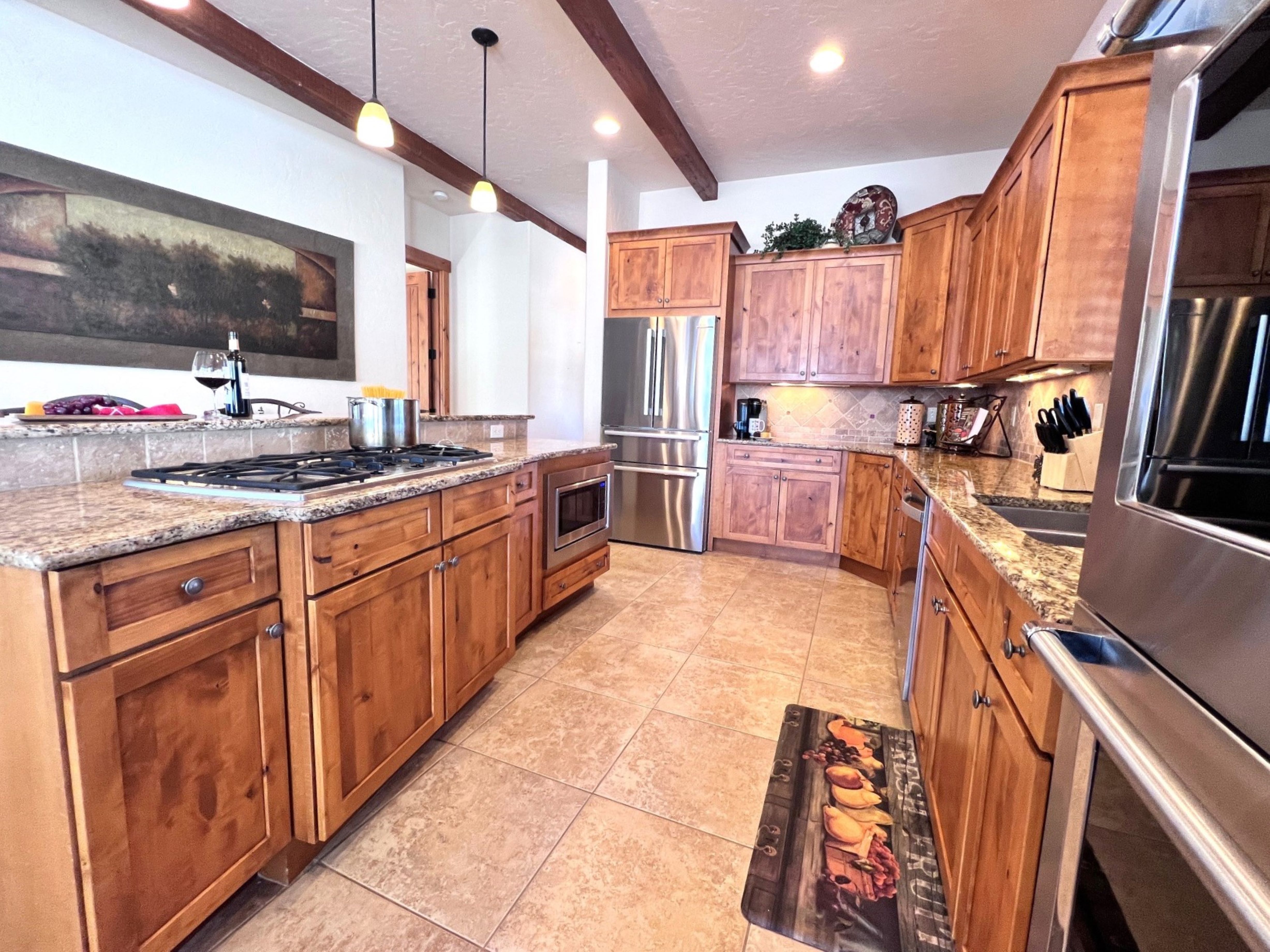 Eagles Nest - Mtn Views - Dog-Friendly - Ev Charger - Ski/Hike | Photo 3