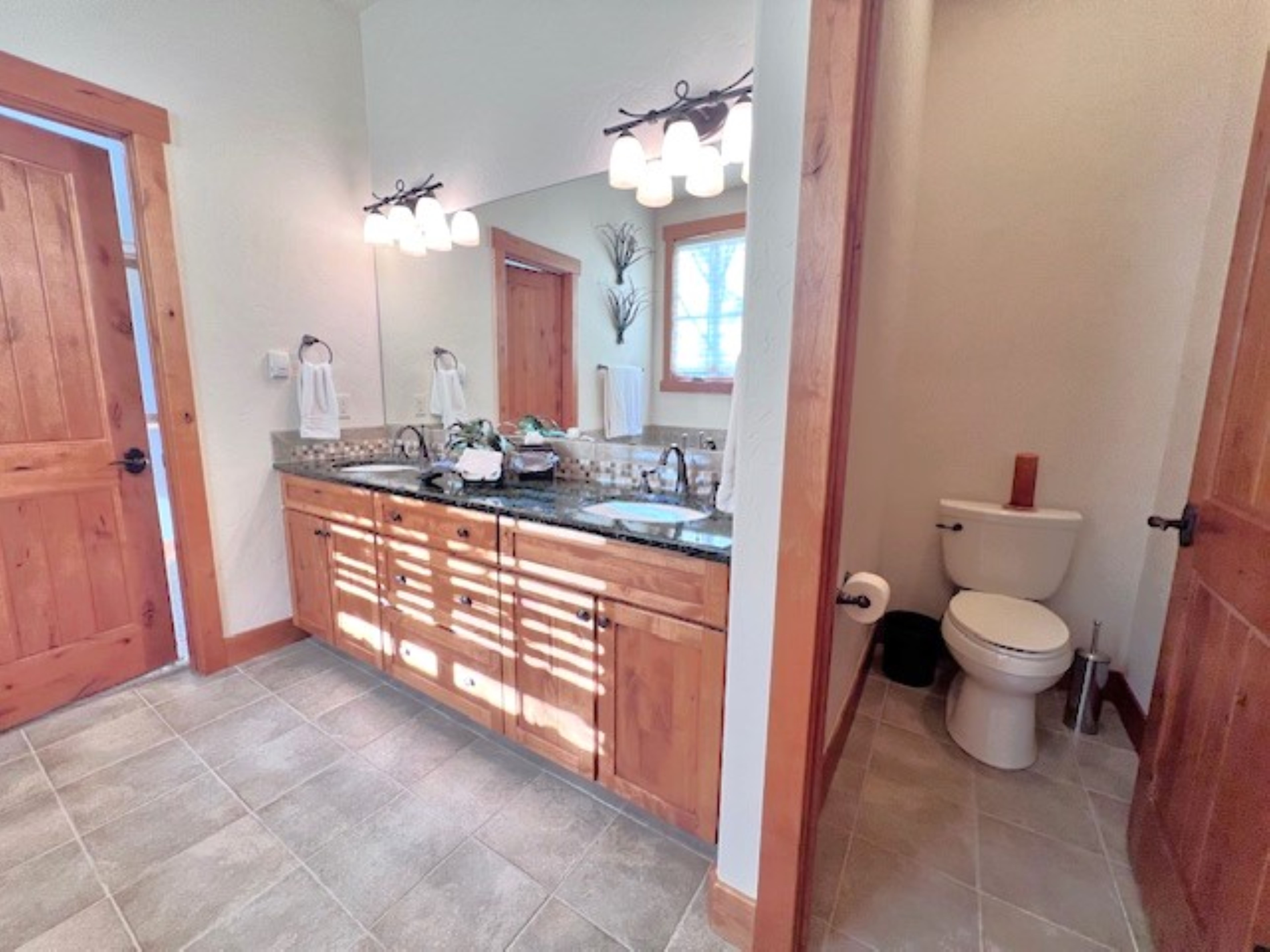 Eagles Nest - Mtn Views - Dog-Friendly - Ev Charger - Ski/Hike | Photo 33