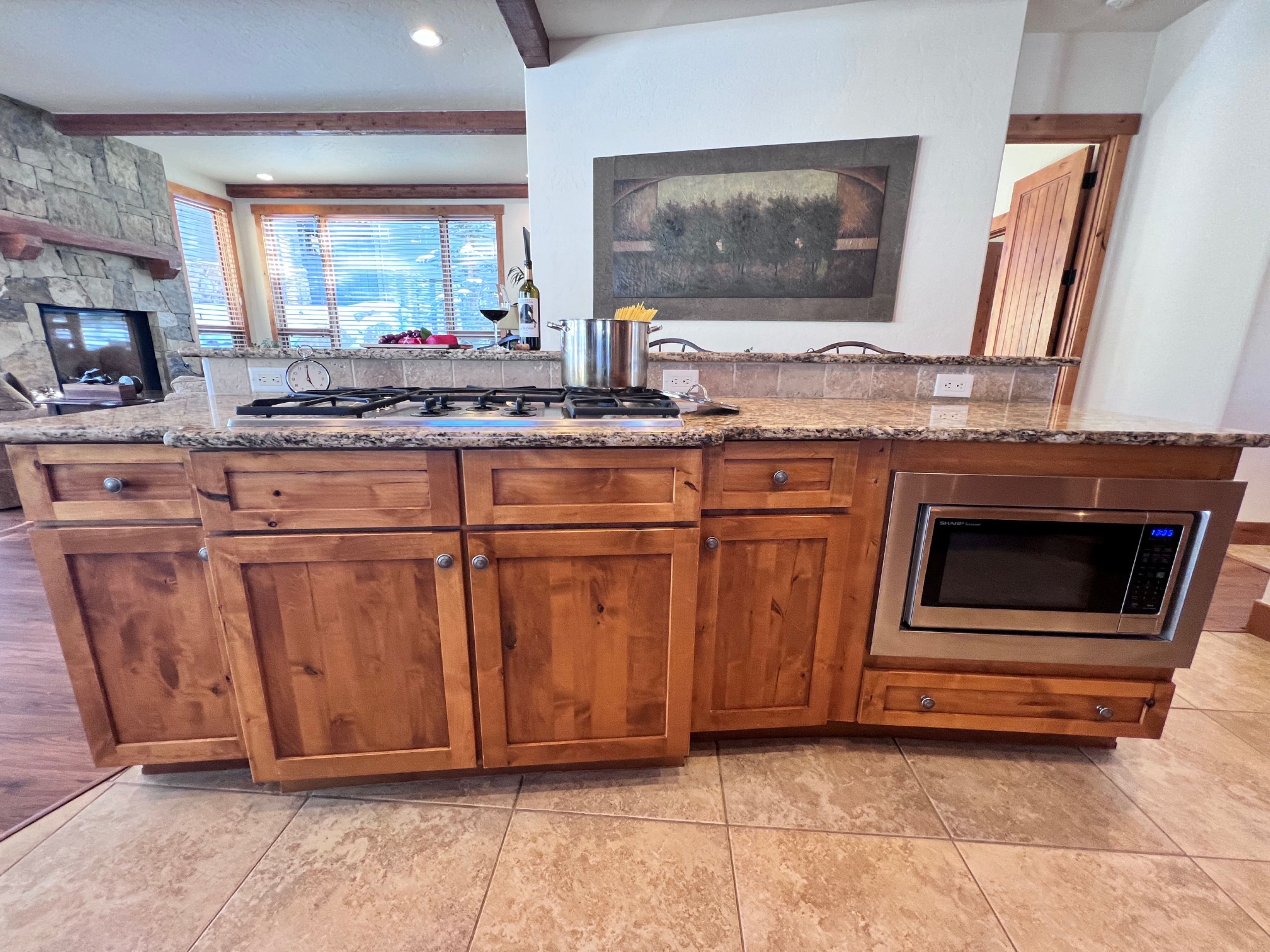 Eagles Nest - Mtn Views - Dog-Friendly - Ev Charger - Ski/Hike | Photo 17