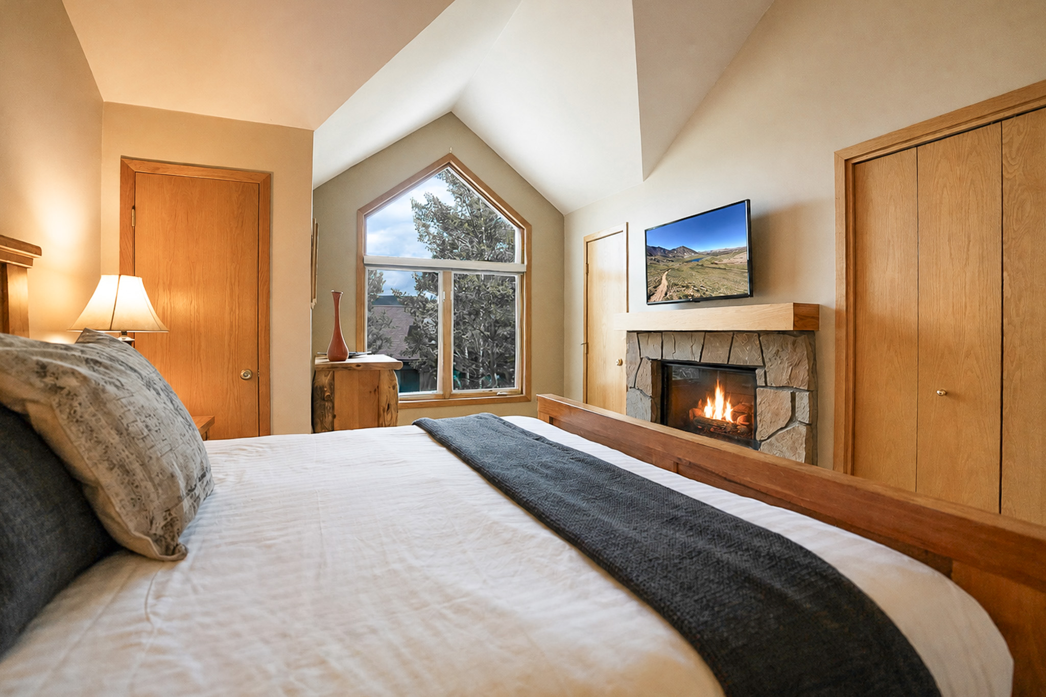 Spacious 3-Bedroom Breckenridge Townhome with Private Hot Tub | Photo 33