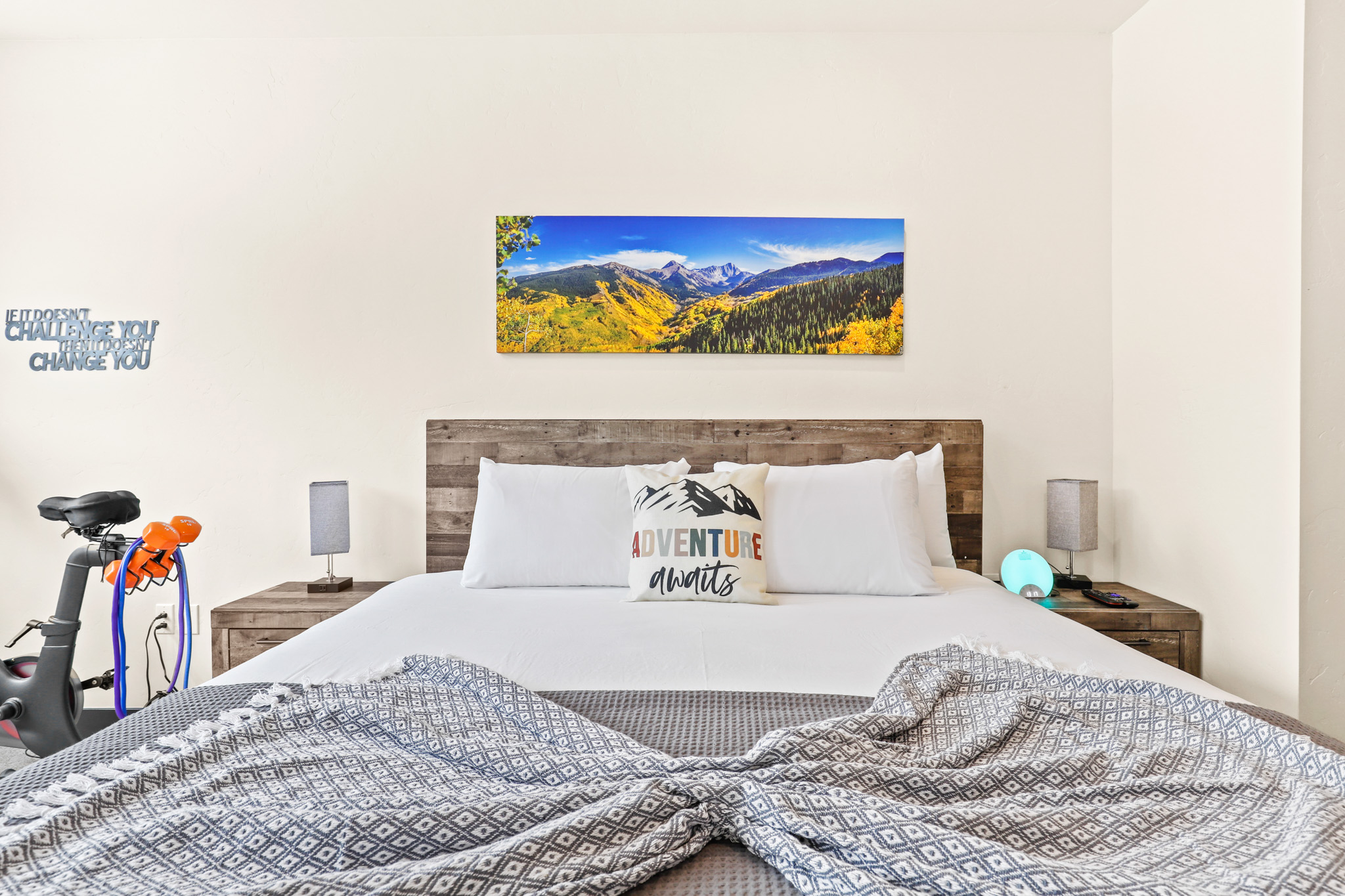 Modern Mountain Getaway in Keystone | Photo 18