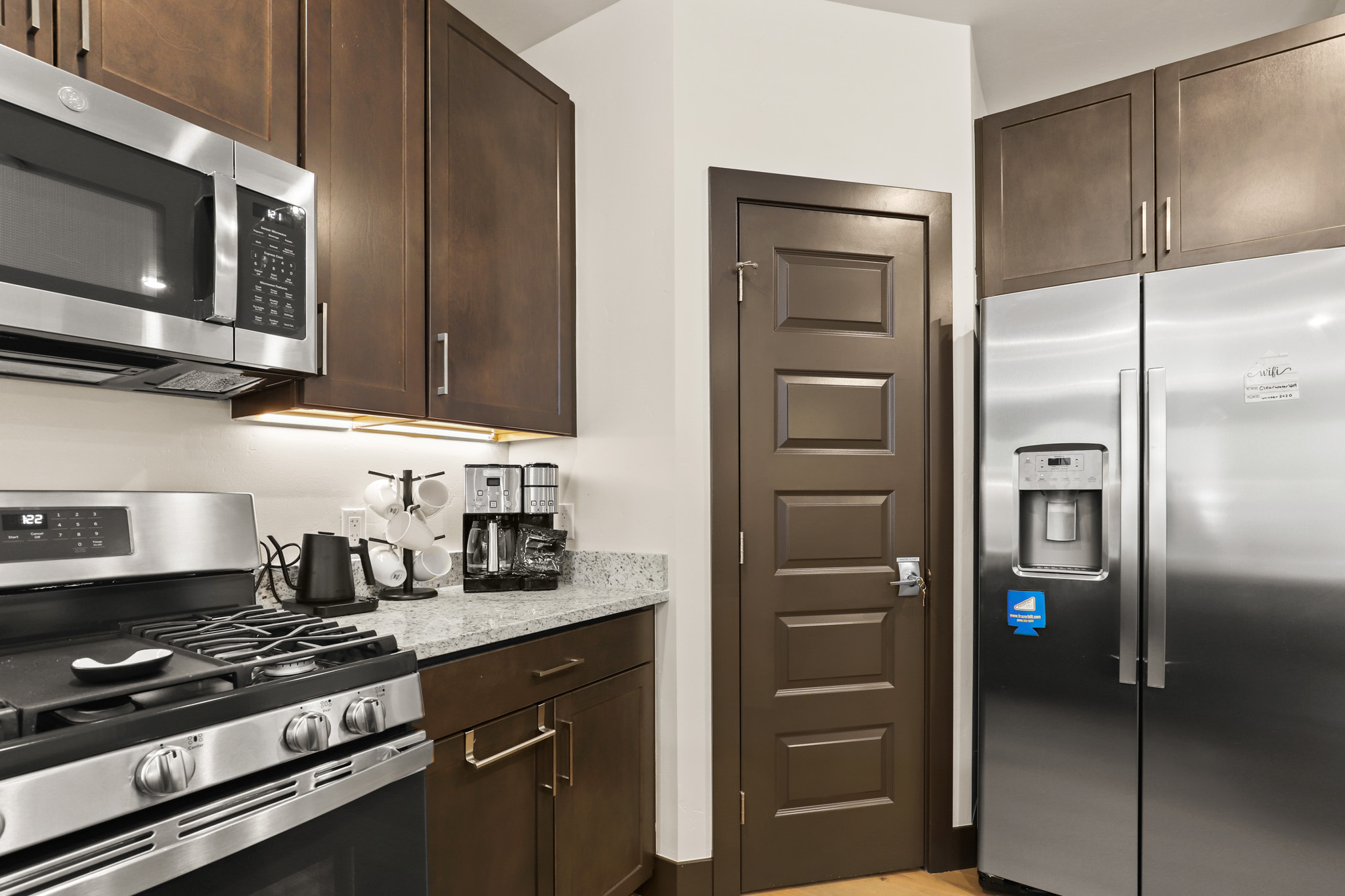 Modern Mountain Getaway in Keystone | Photo 10