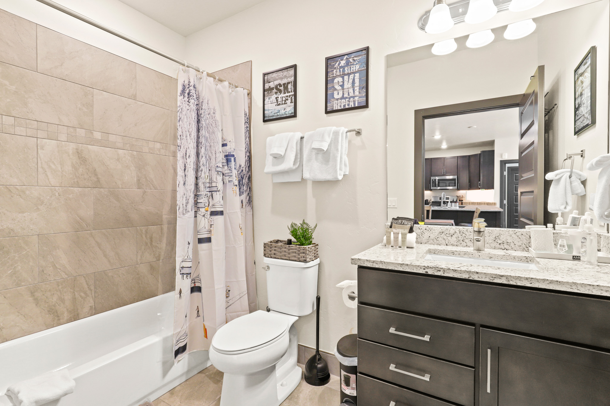 Modern Mountain Getaway in Keystone | Photo 28