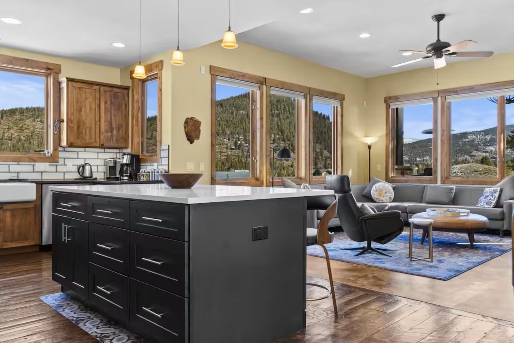 Serene home on 2 Acres, Minutes to Slopes, Private Hot Tub | Photo 10