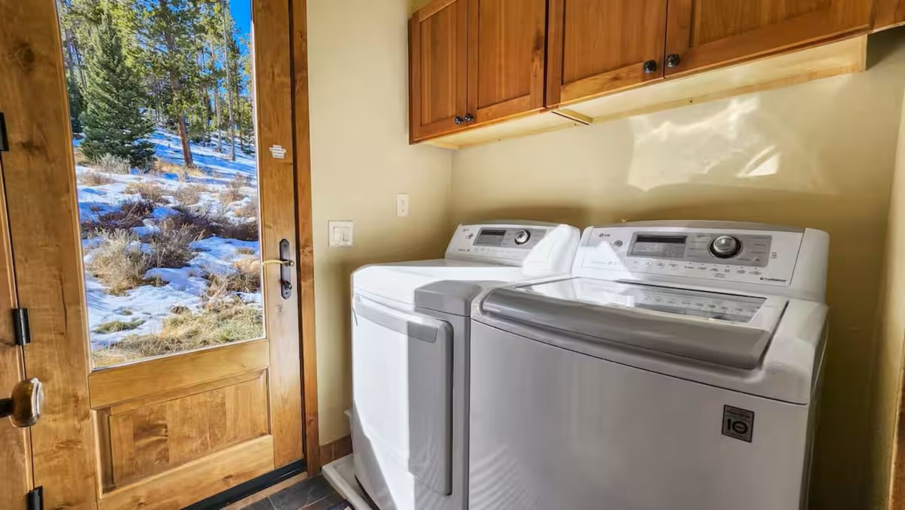 Serene home on 2 Acres, Minutes to Slopes, Private Hot Tub | Photo 29