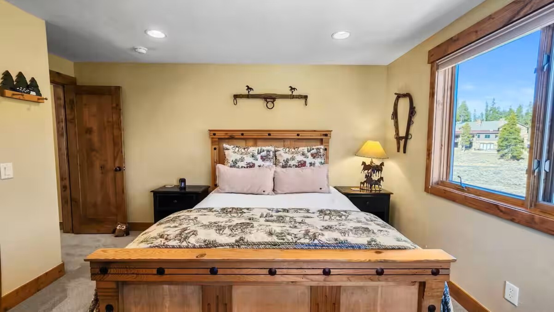 Serene home on 2 Acres, Minutes to Slopes, Private Hot Tub | Photo 20