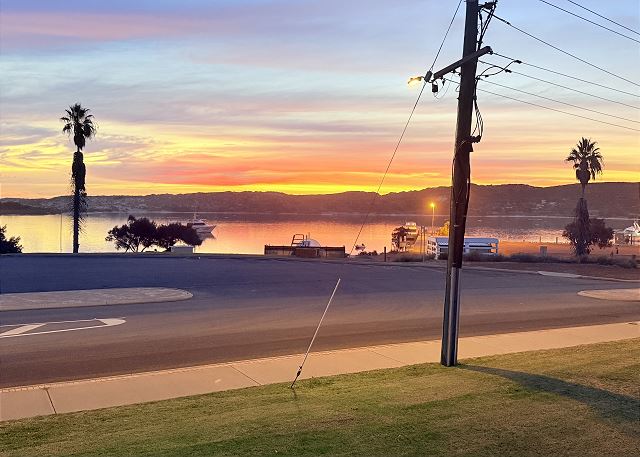 Riverview Kalbarri 5 | Waterfront | Pool | Sleeps 5