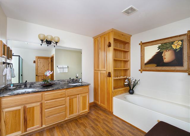 Pane Makai Beach House