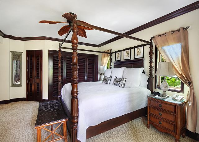 Waipouli A107 LARGE suite closest BEACH FRONT 170