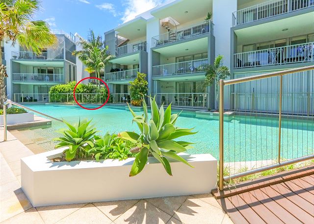 Drift North 5 - Deluxe swim up one bedroom