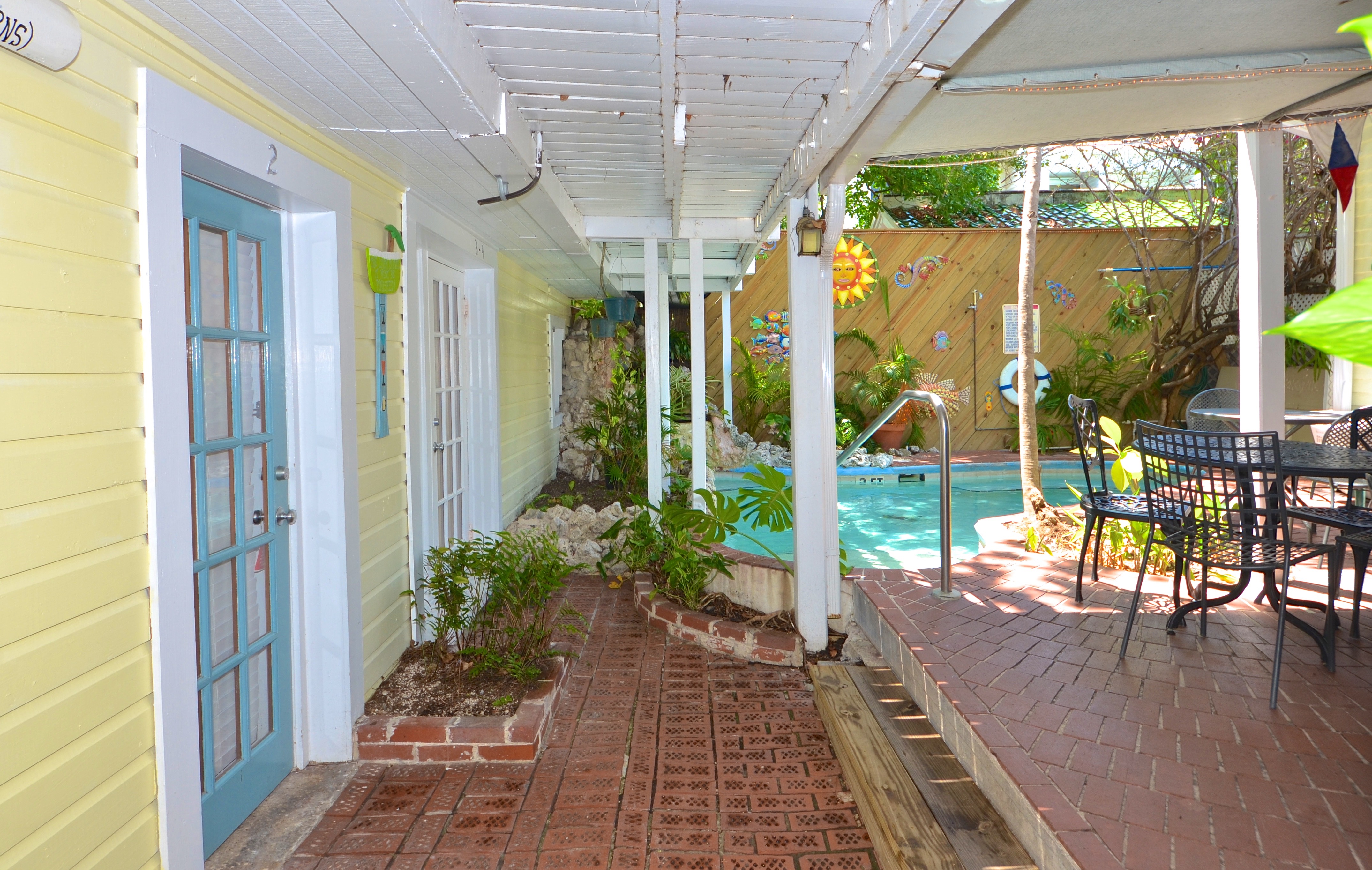 Tropical breeze casino key west