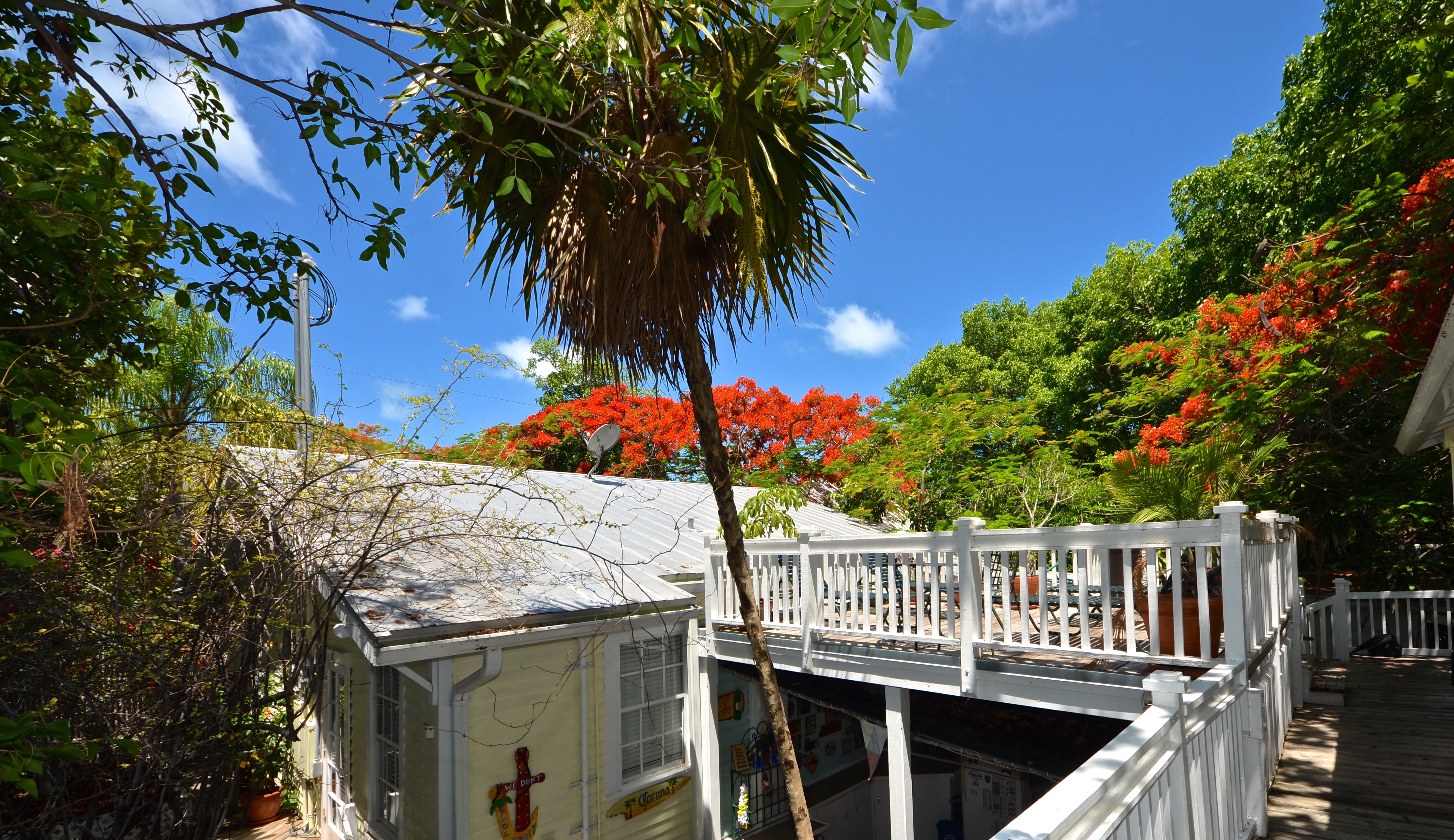 Tropical breeze casino key west
