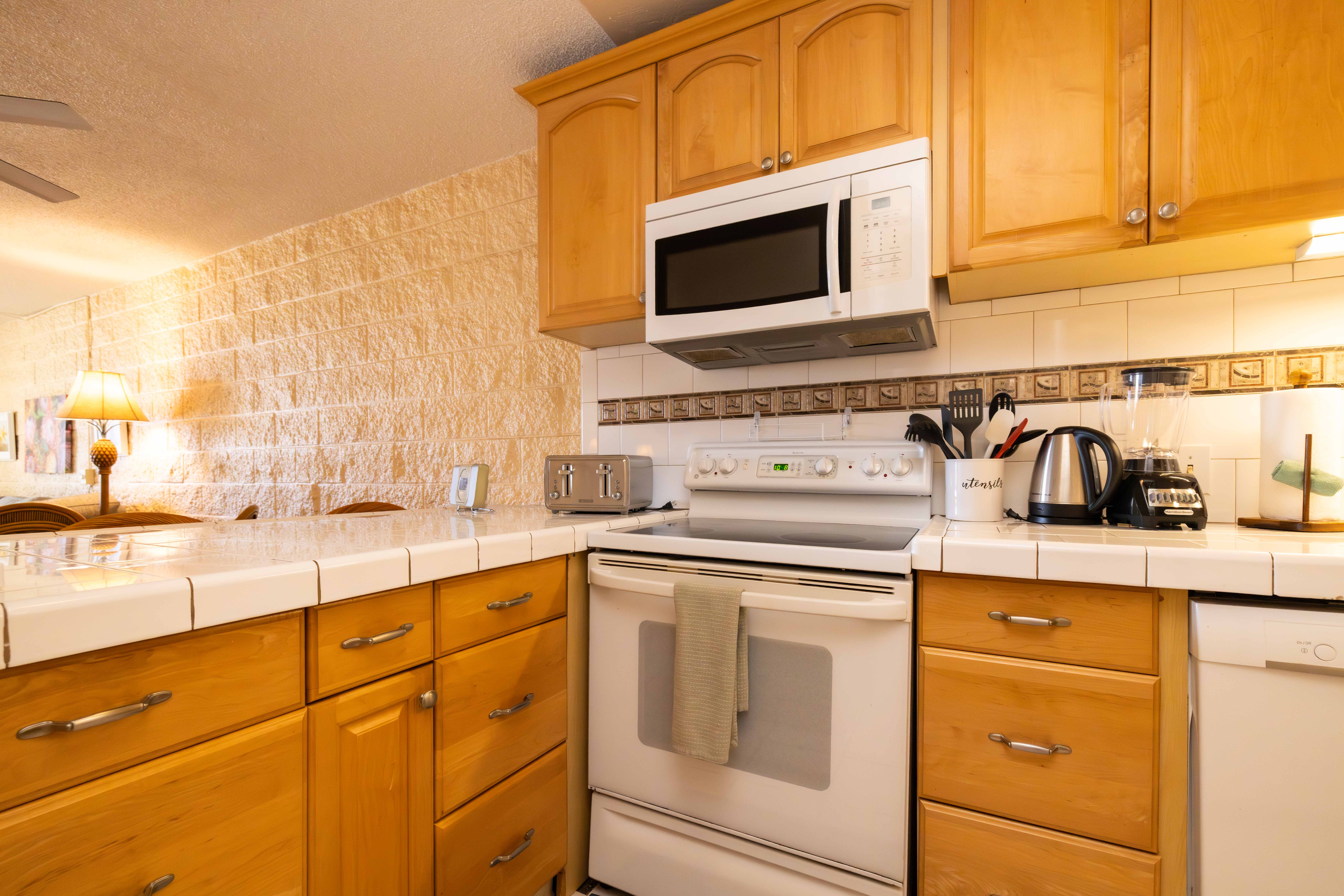 Kanai A Nalu Resort 405 | Photo 8