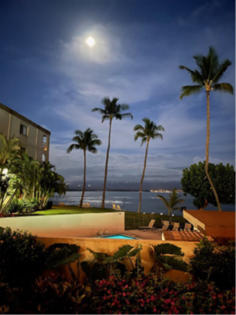 Romantic evenings on the Lanai with a tropical breeze and the so