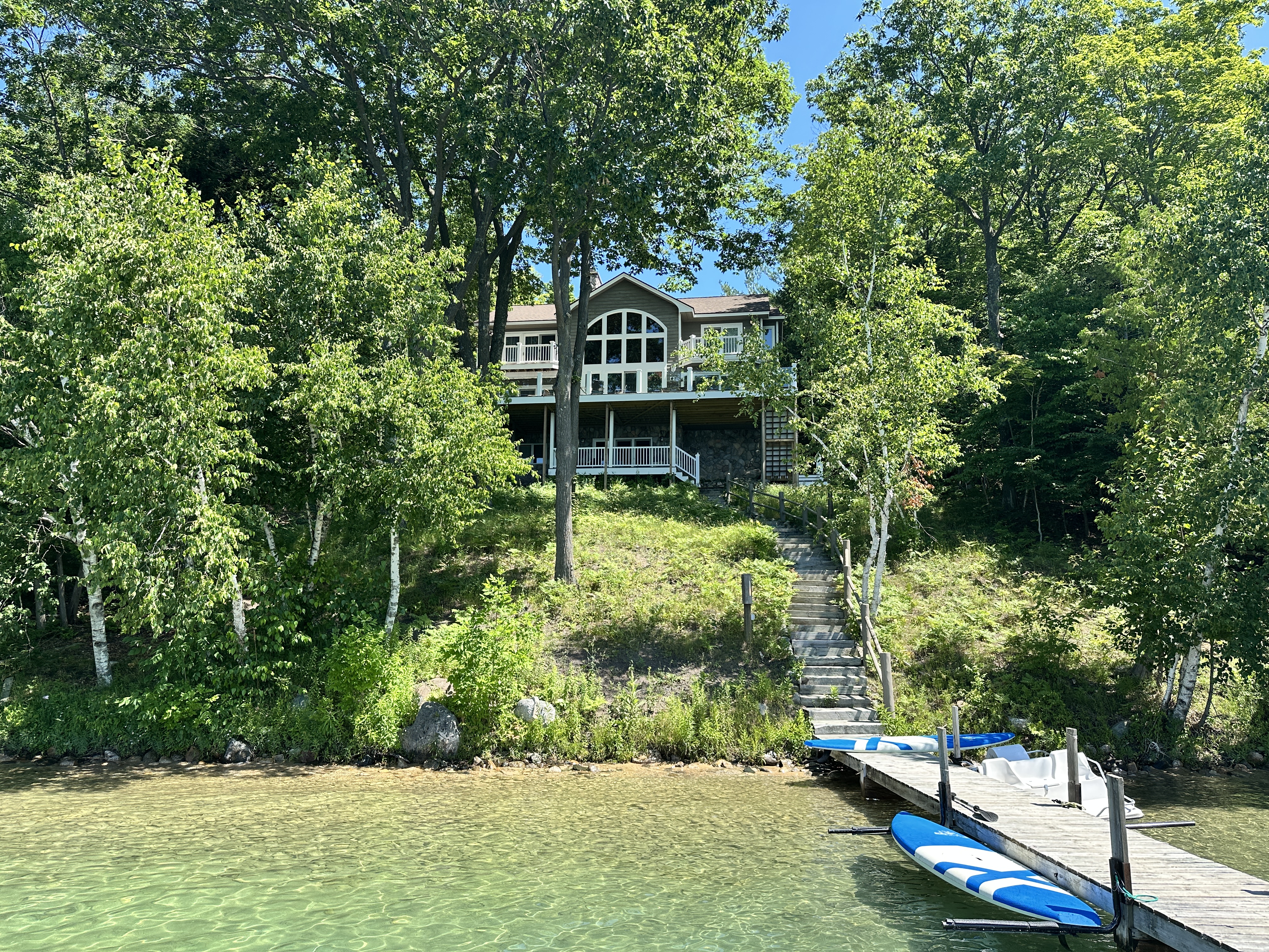 Wallon Lake Family Home