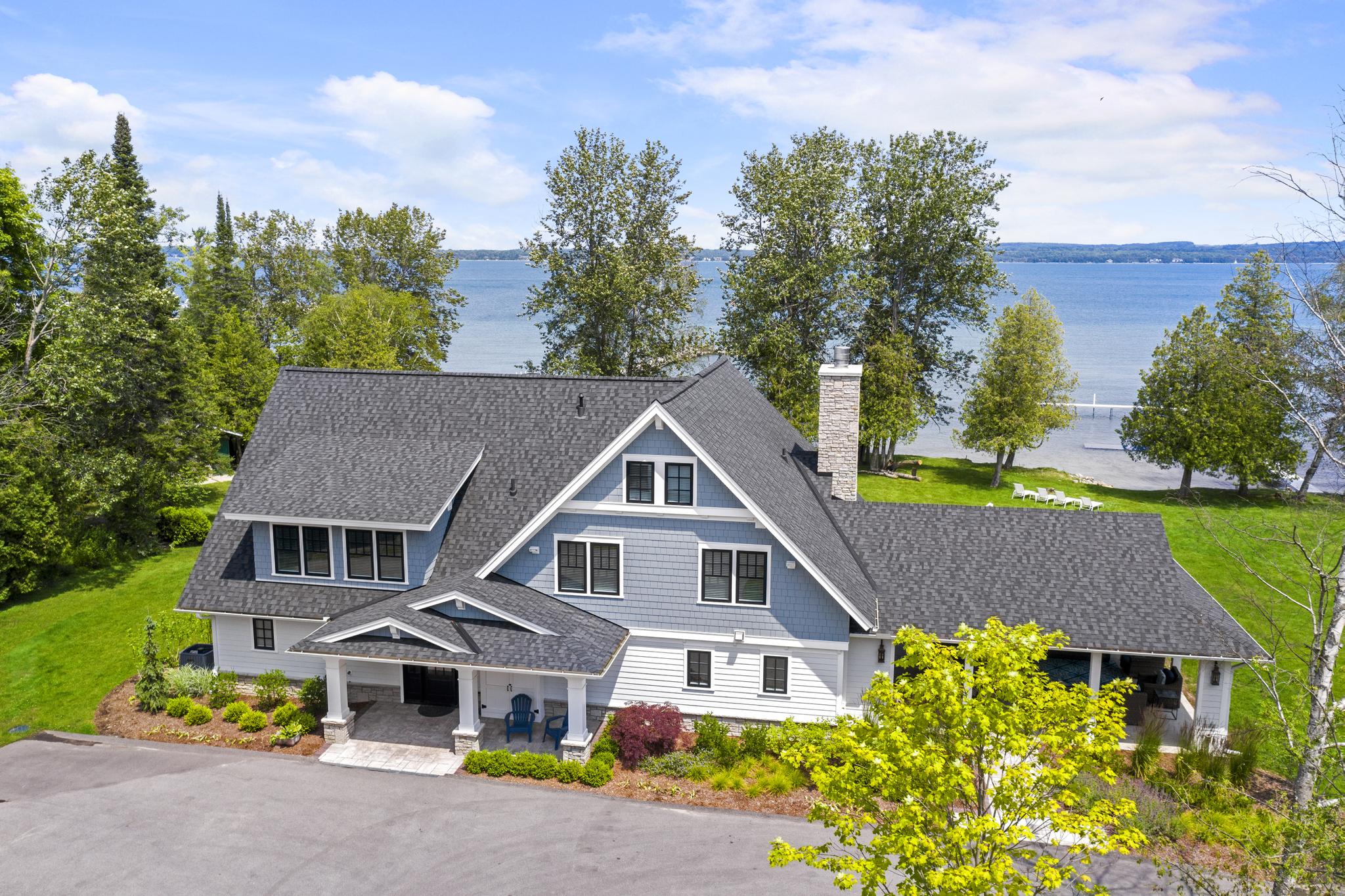 Luxury Lake Charlevoix Escape