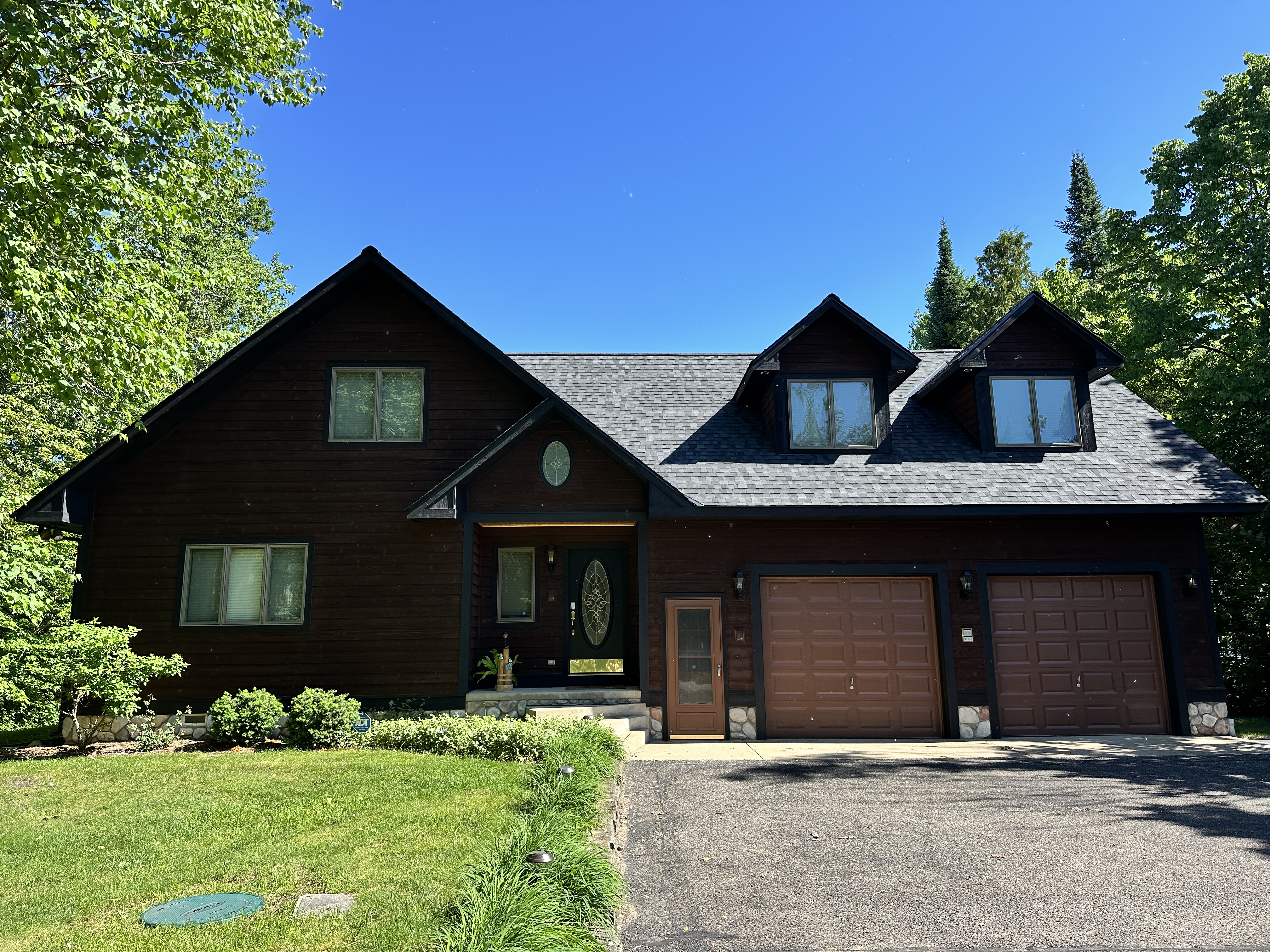 Pickerel Lake Home