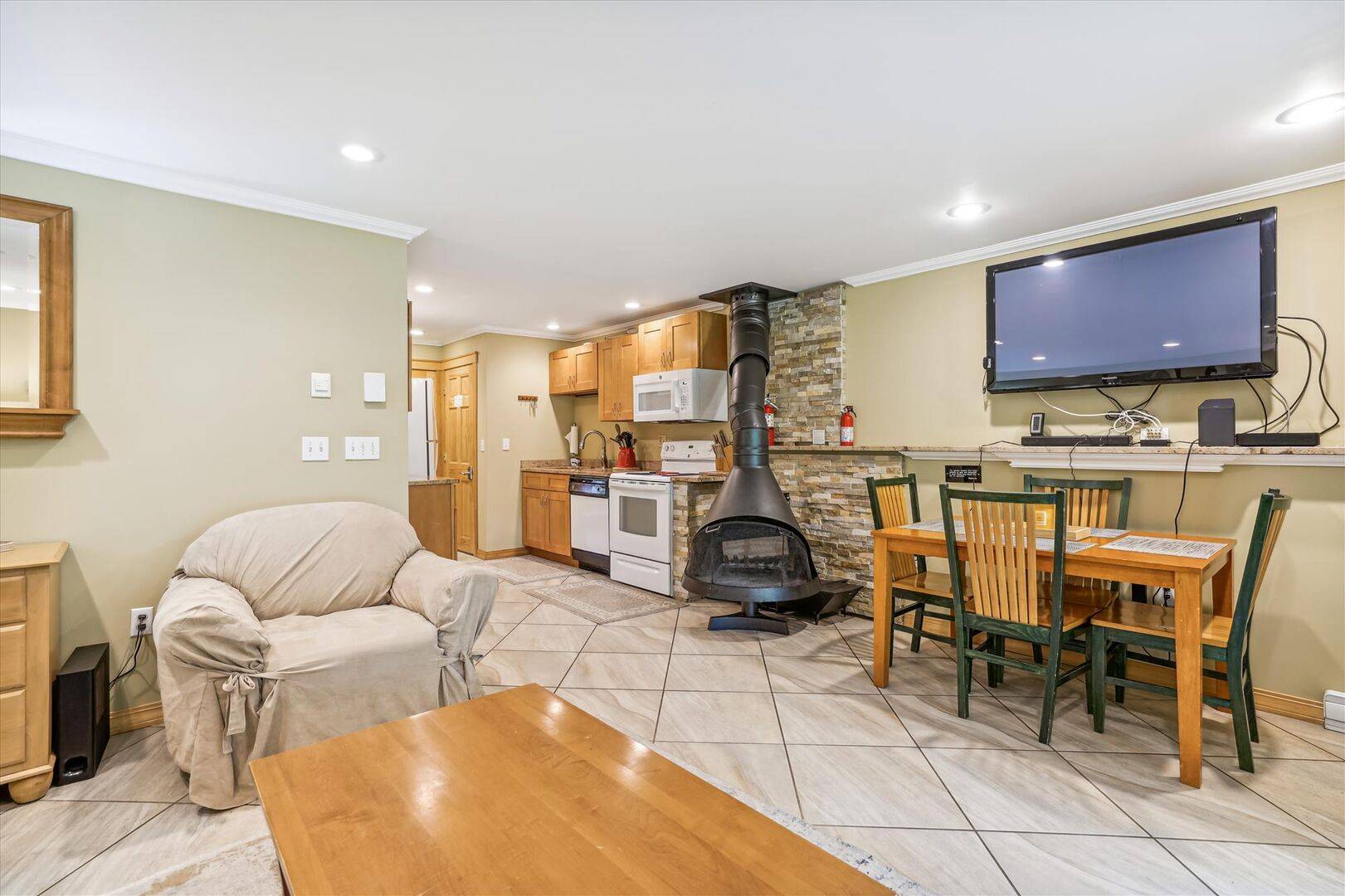 Edgemont Condo Unit A1 3