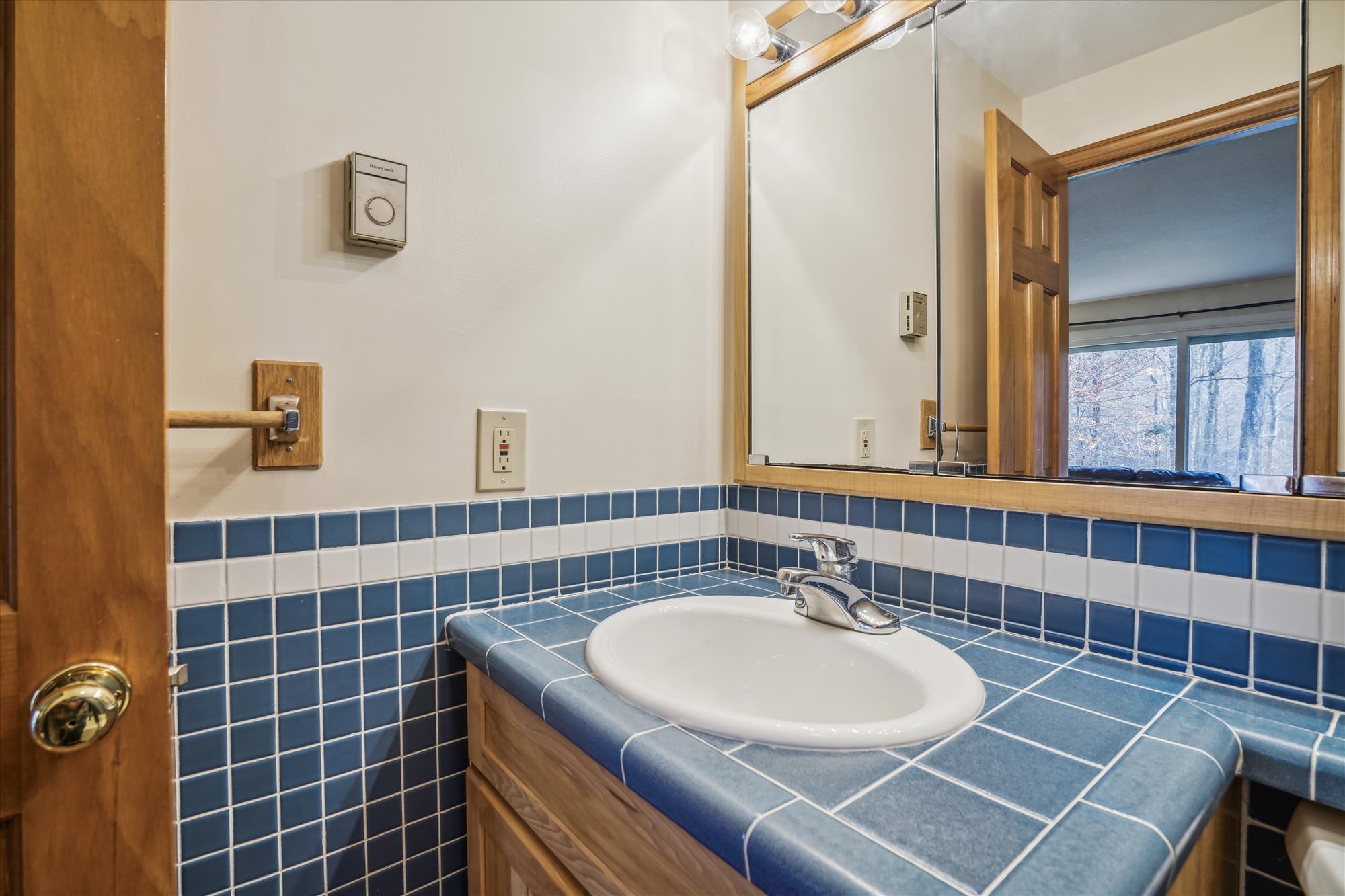 Bathroom Vanity