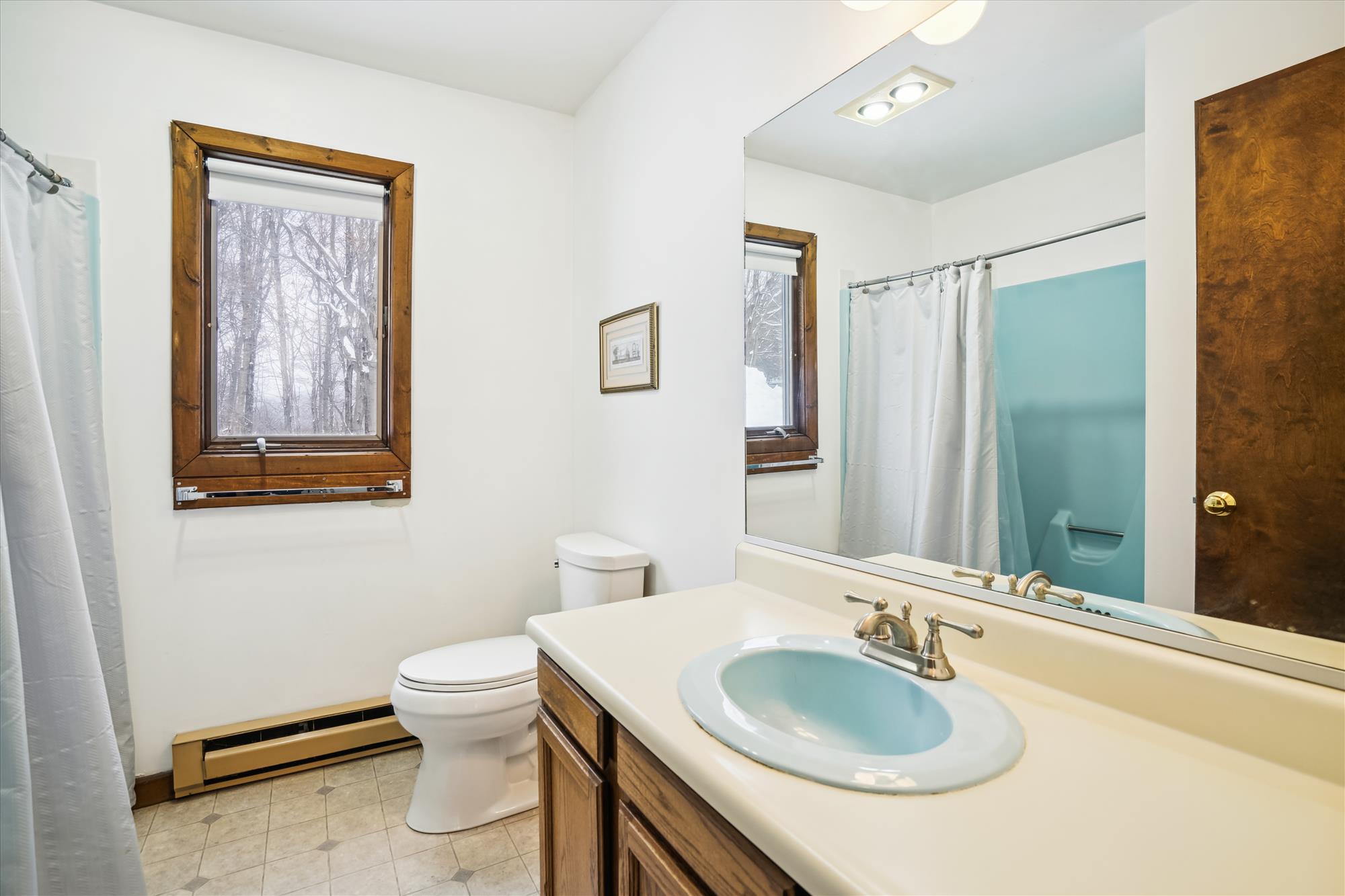 Full Bathroom