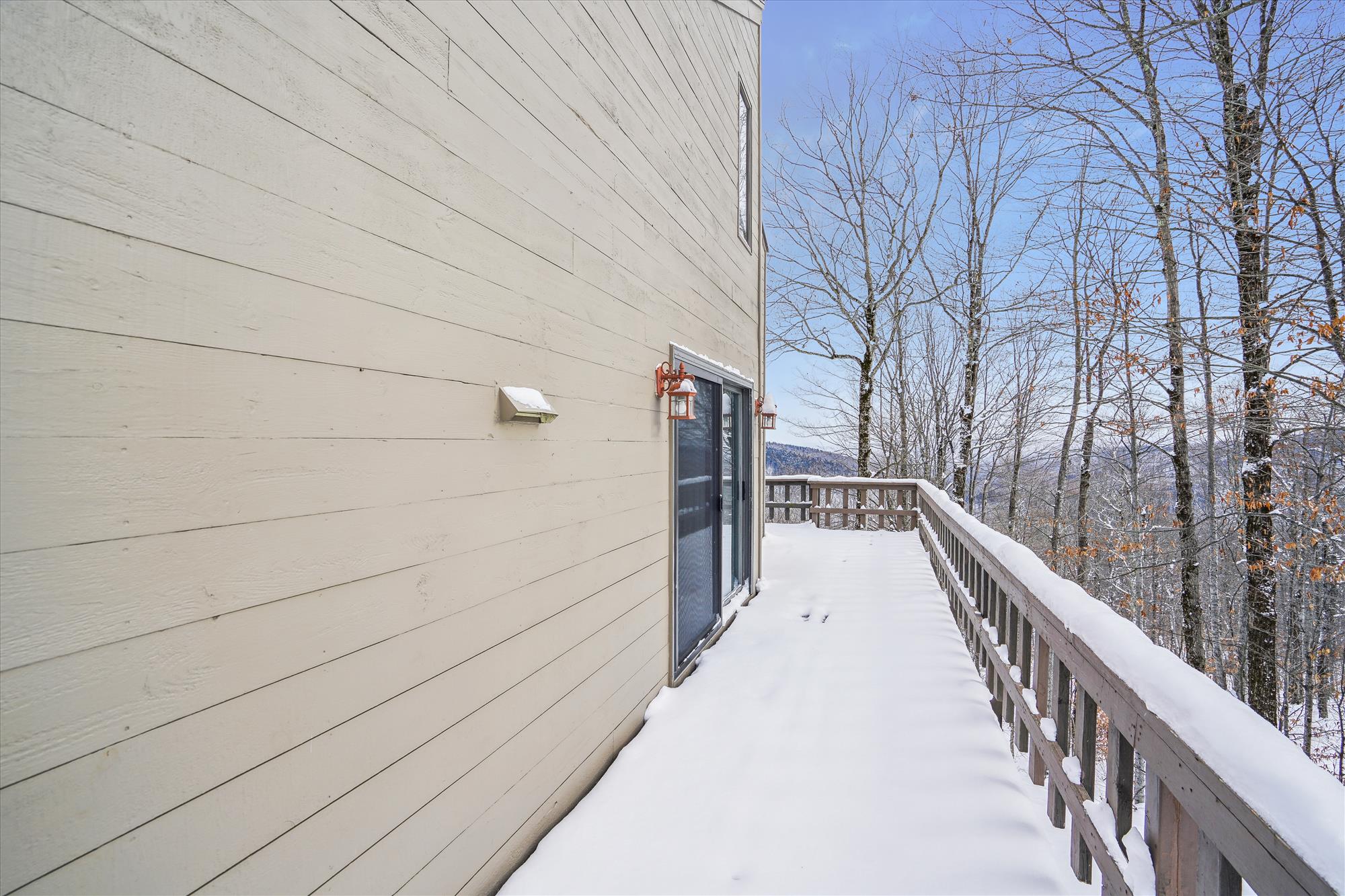 Private Deck
