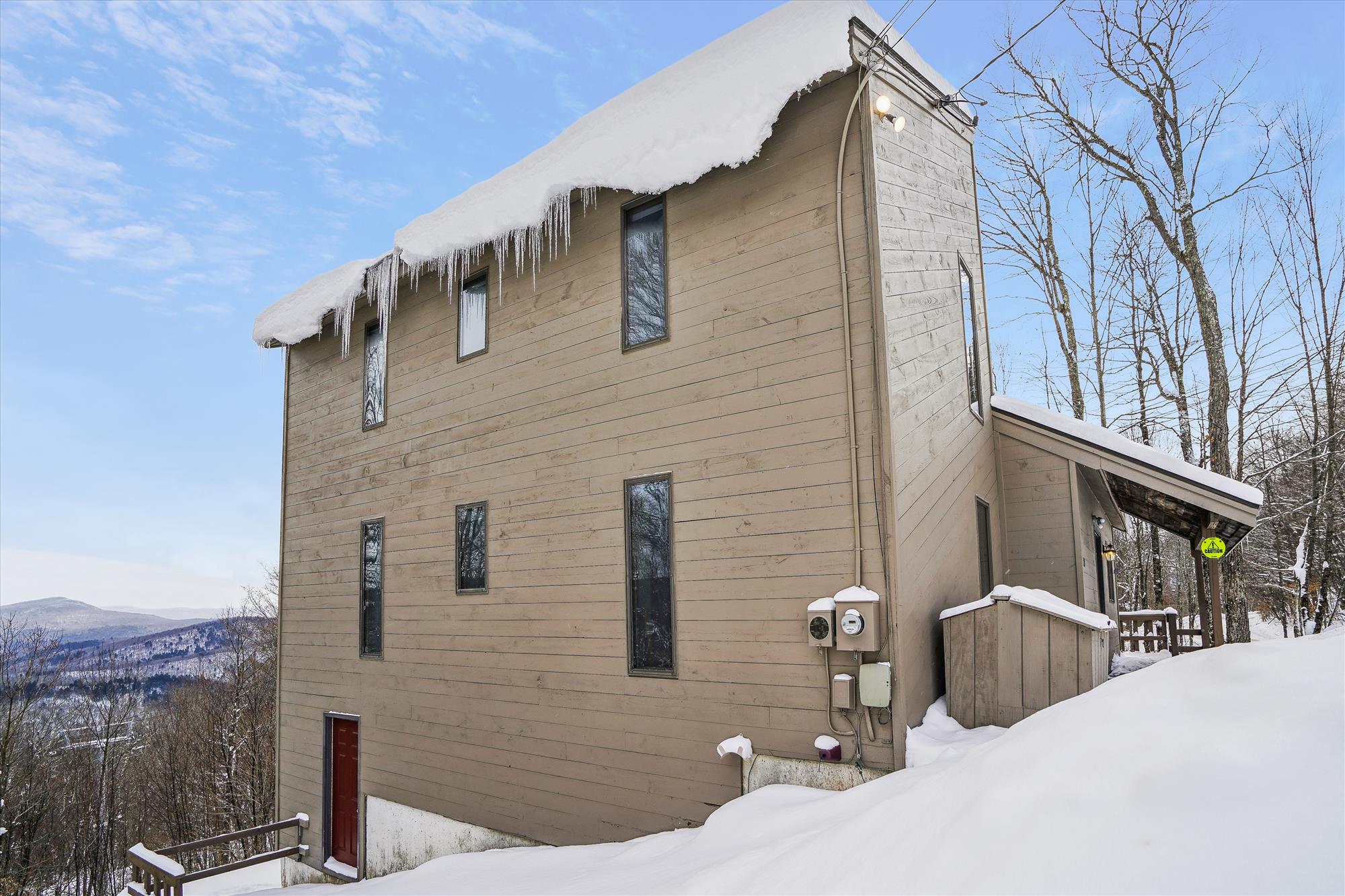 Mountain Chalet Exterior