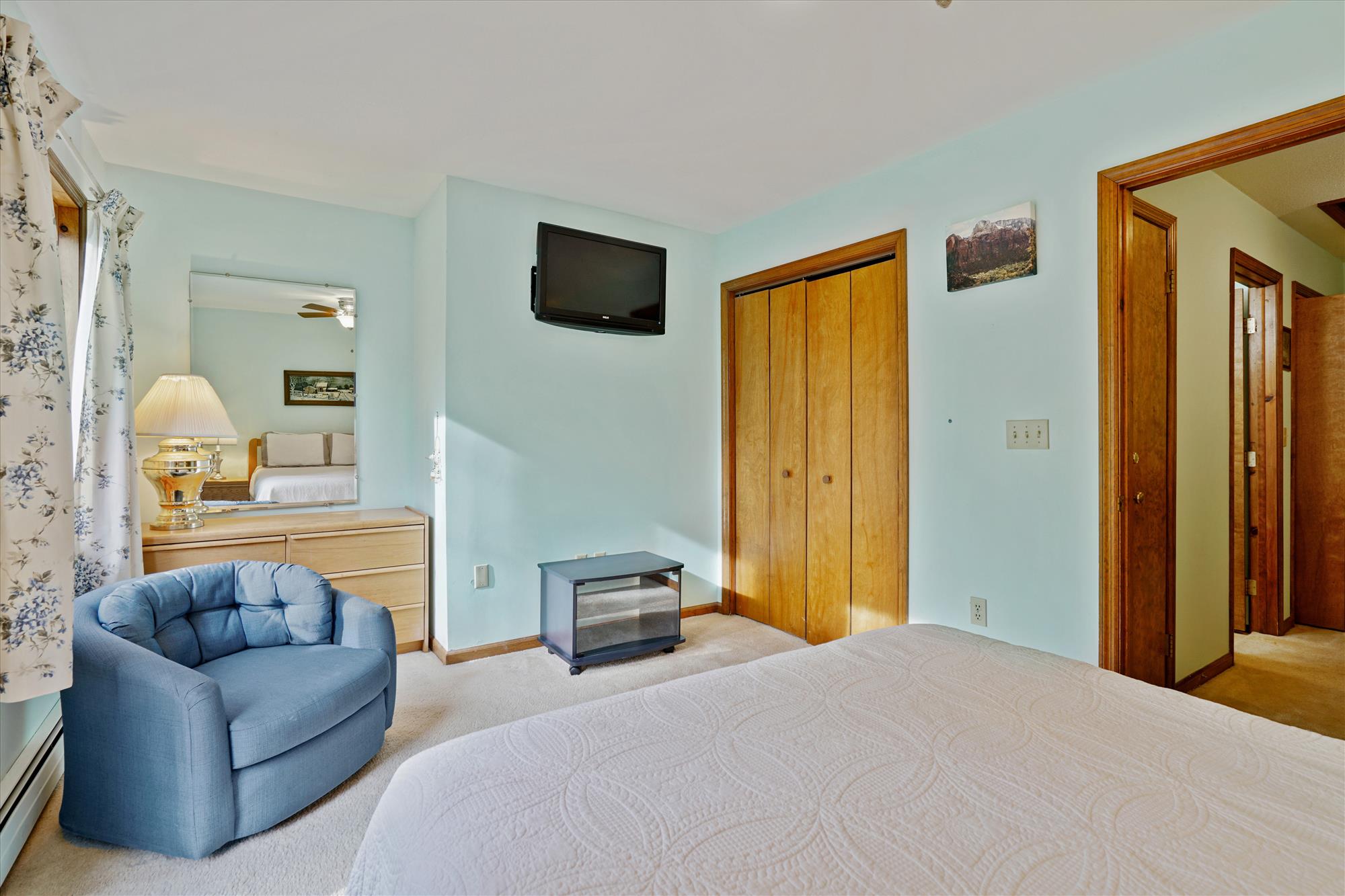 Primary Bedroom Seating Area