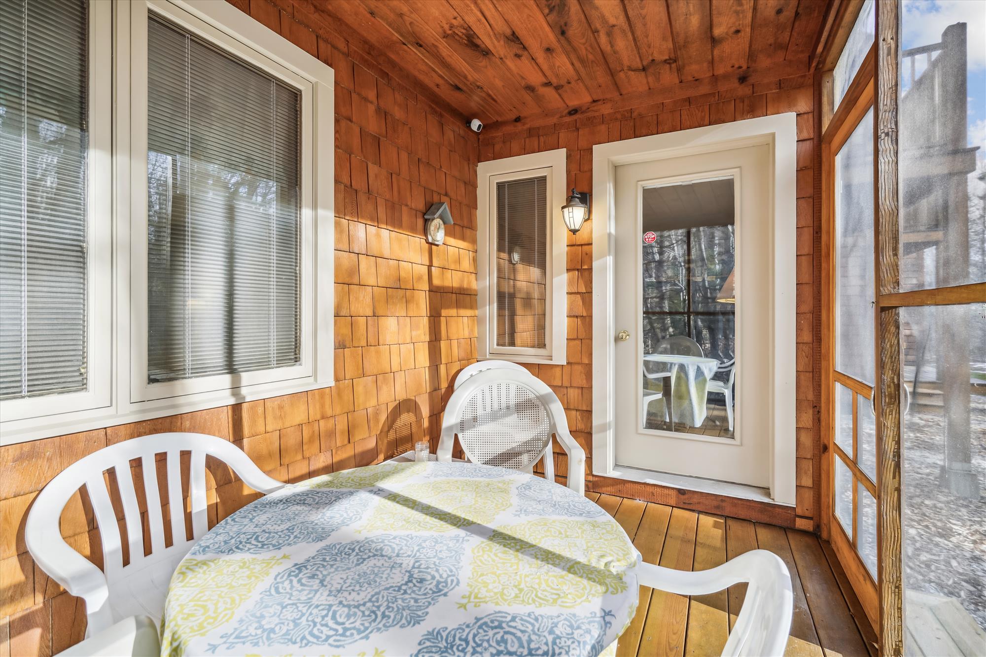 Outdoor Dining Space