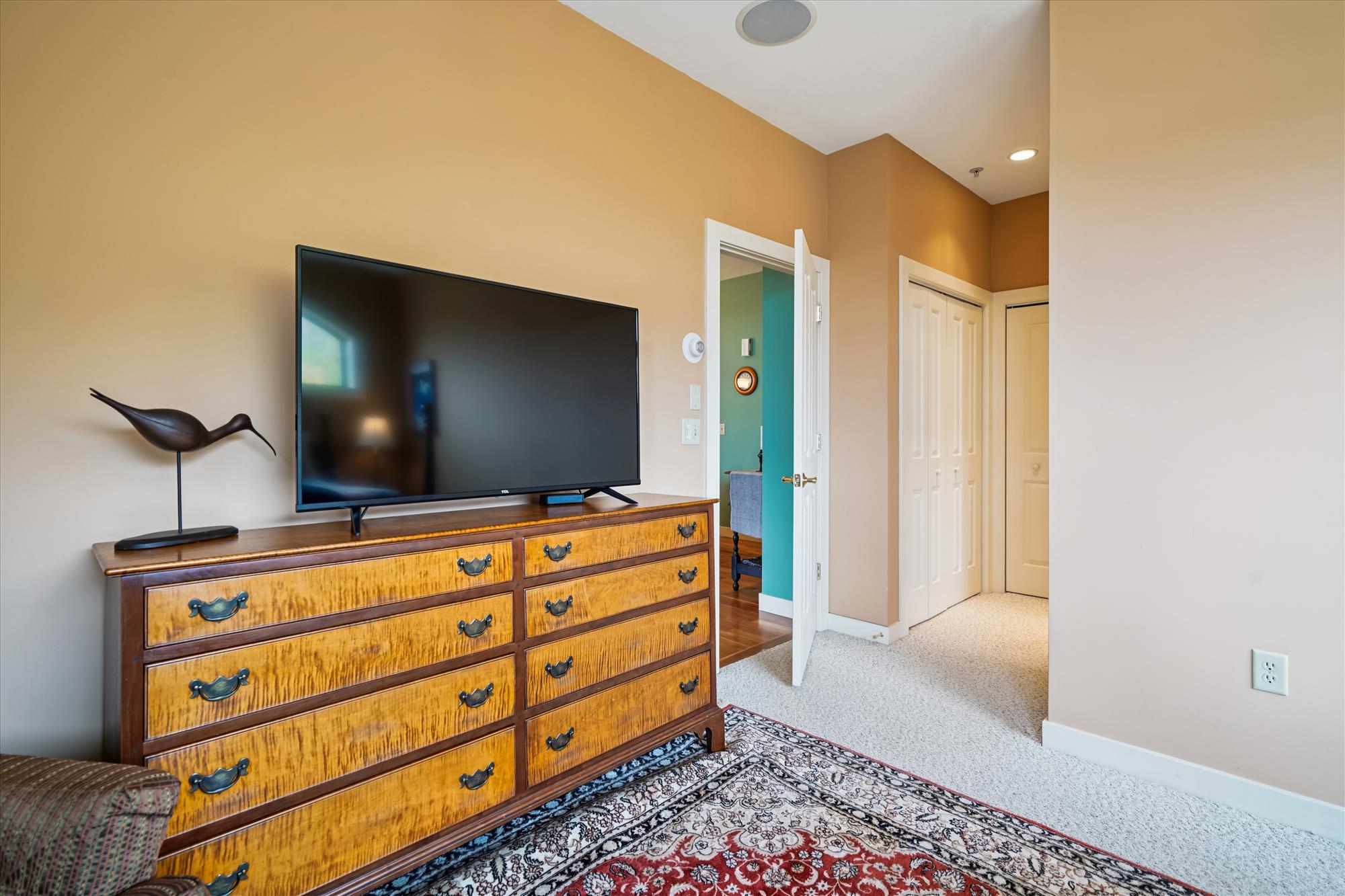 Bedroom with Entertainment Area