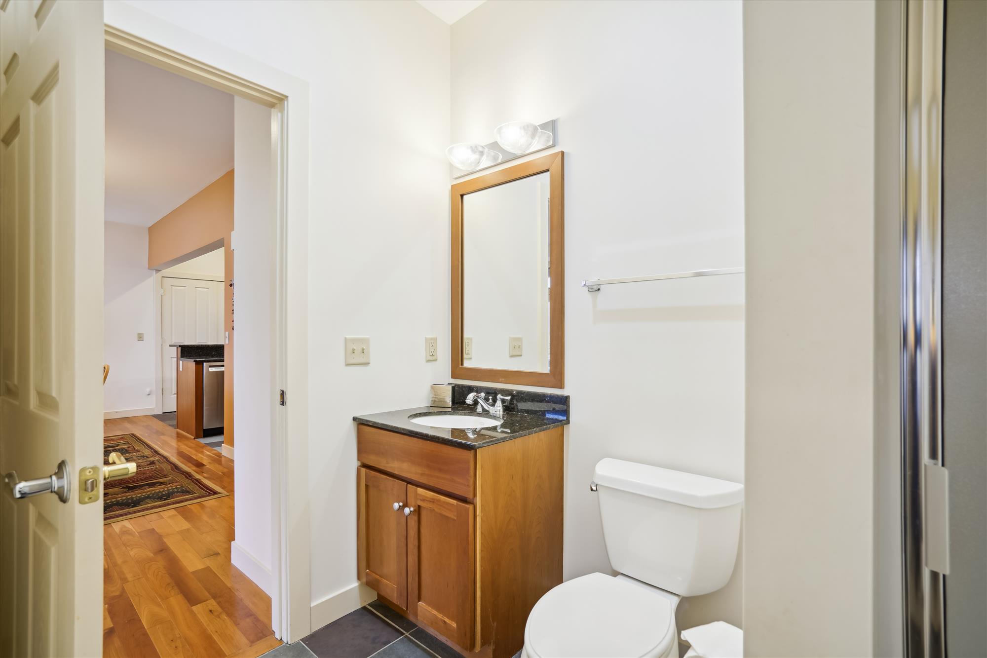 Private Guest Bath