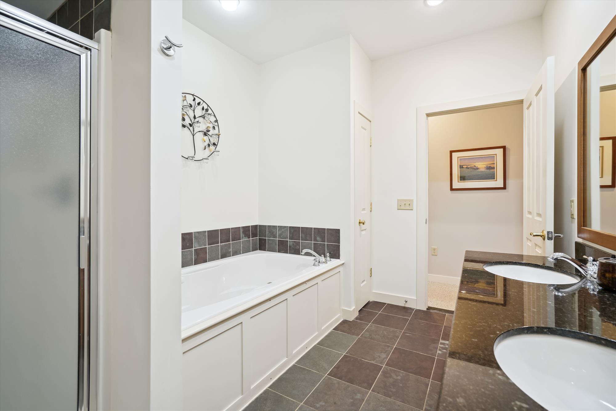 Relaxing Soaking Tub Retreat