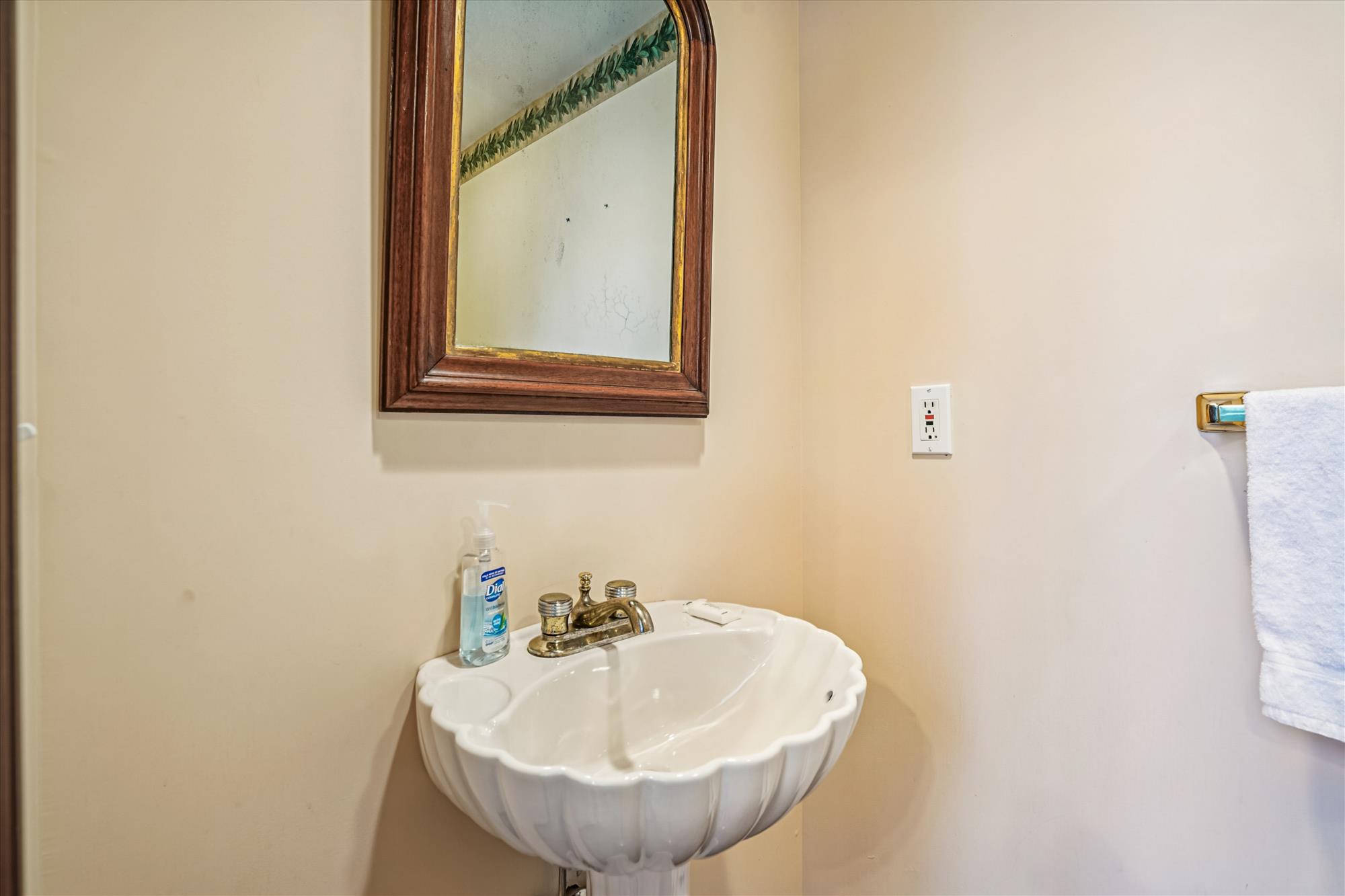 Half Bathroom Vanity