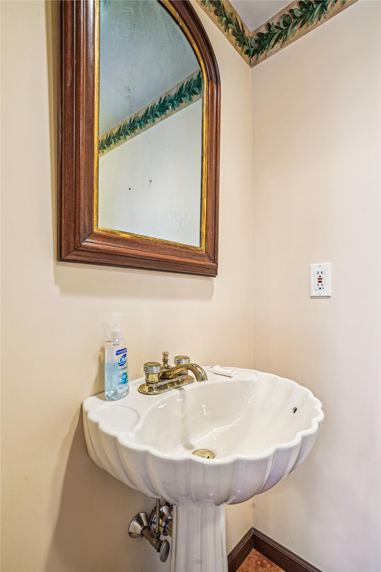 Pedestal Sink and Vanity