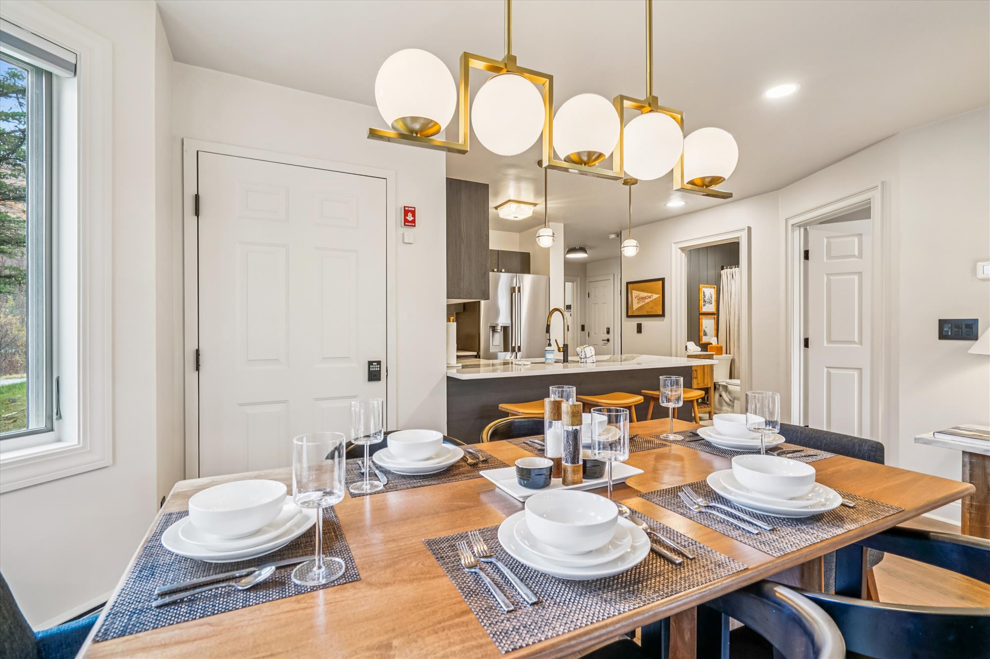Kitchen and Dining Connection