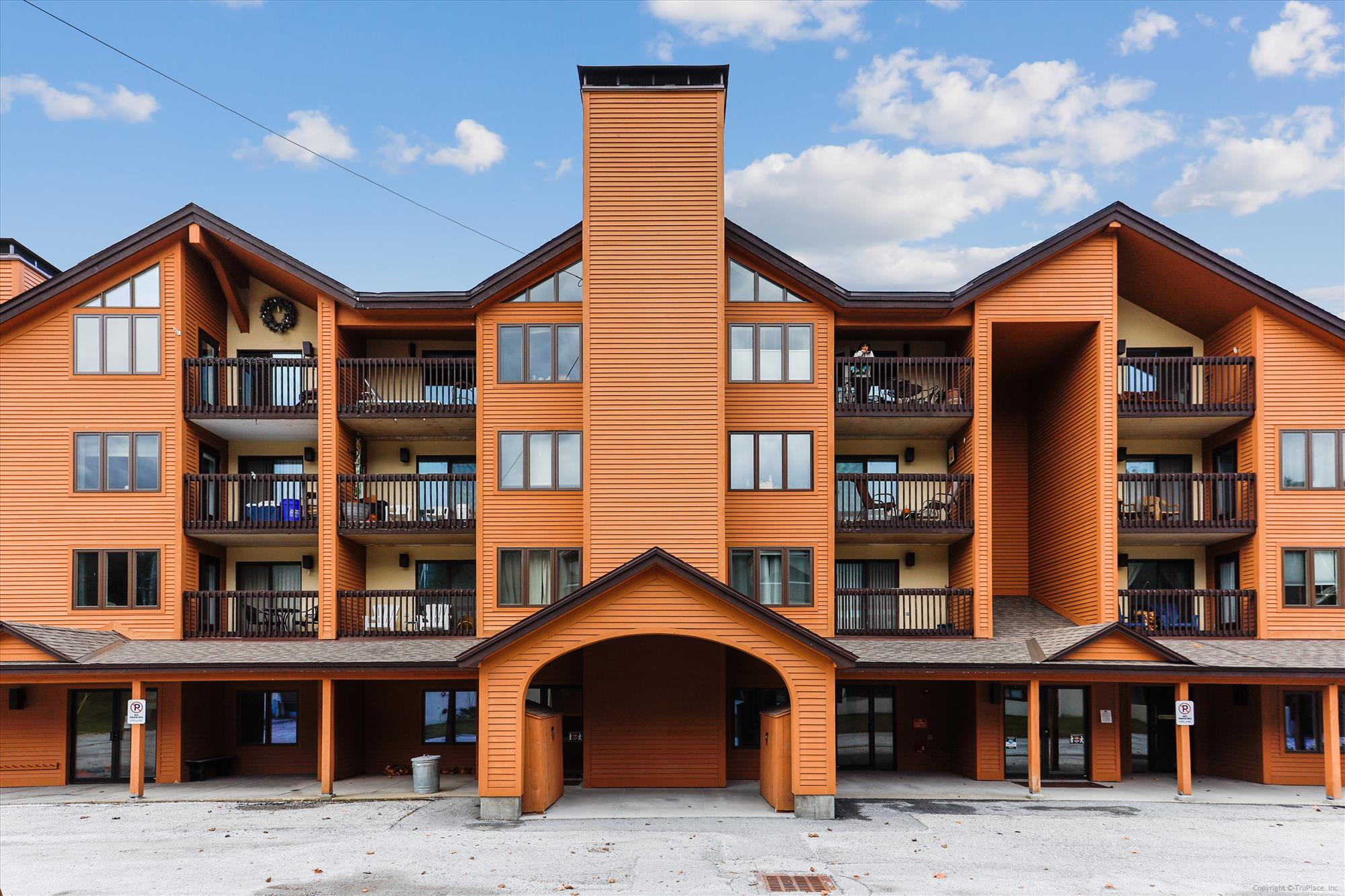 Mountain Resort Exterior