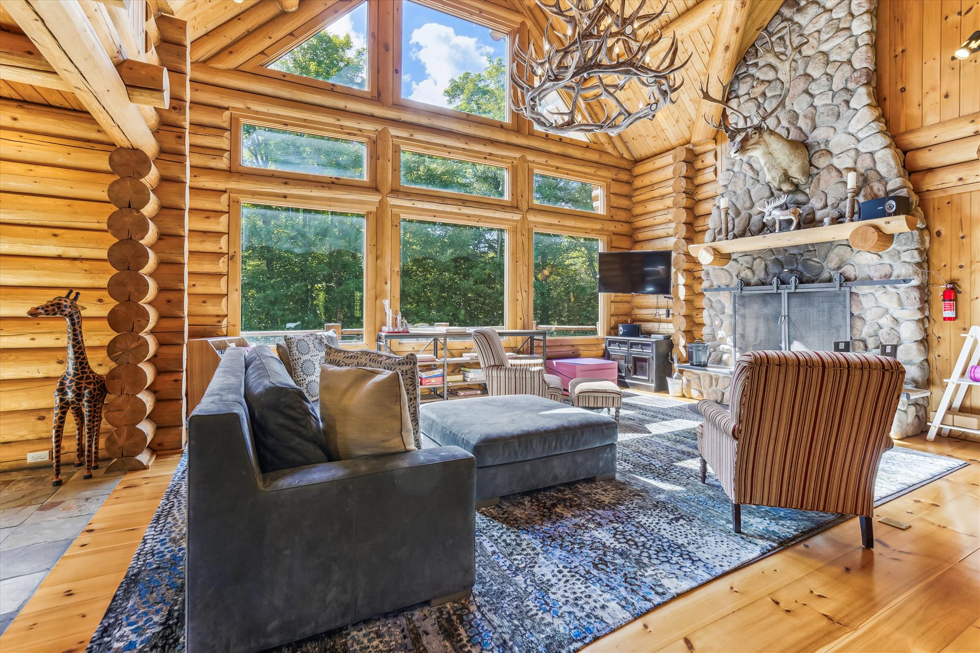 Ridgetop Chateau 4