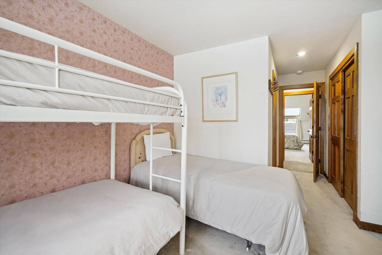 Sunrise Village East Glade B3 | Photo 17