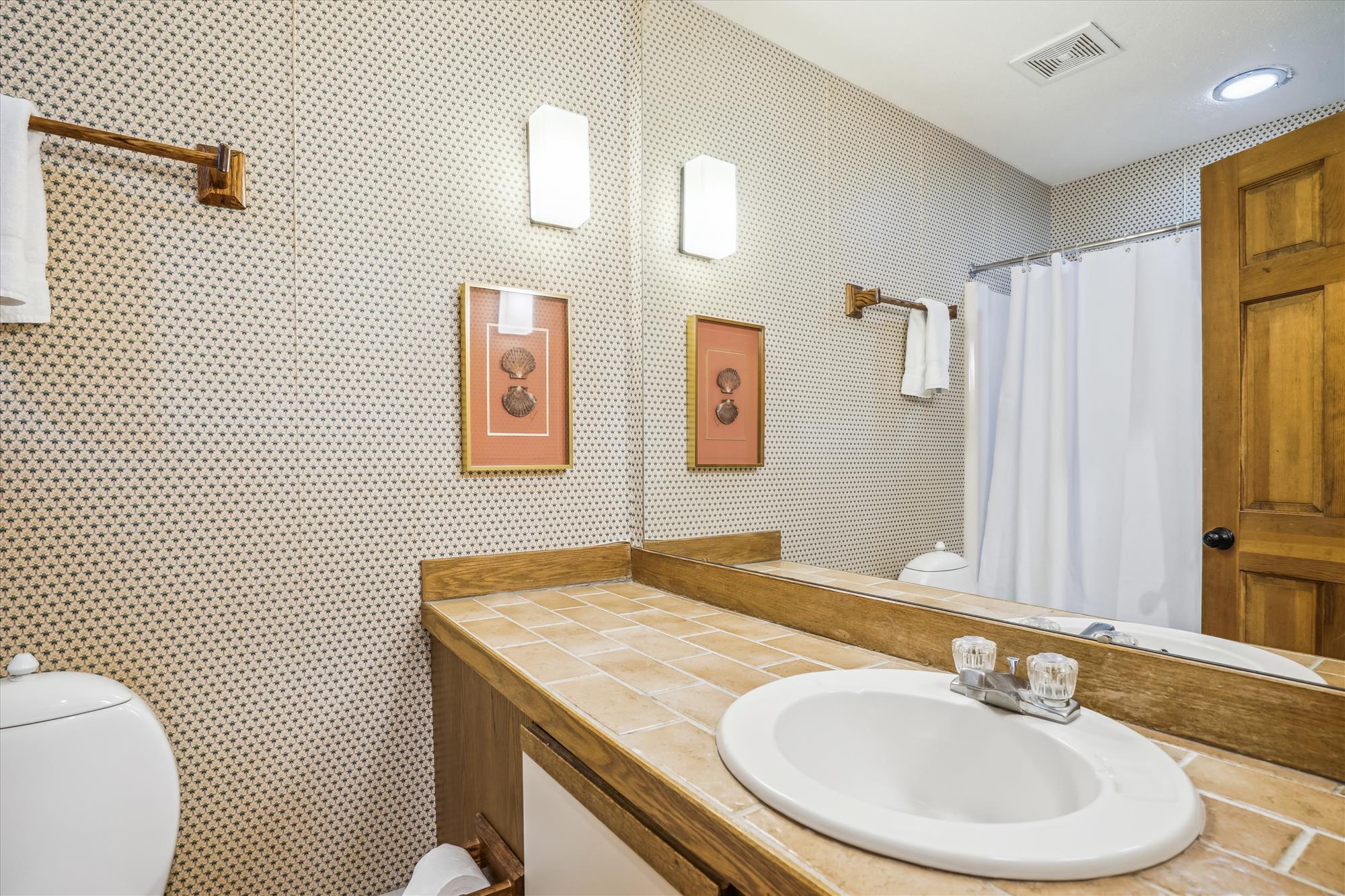 Full Bath Convenience