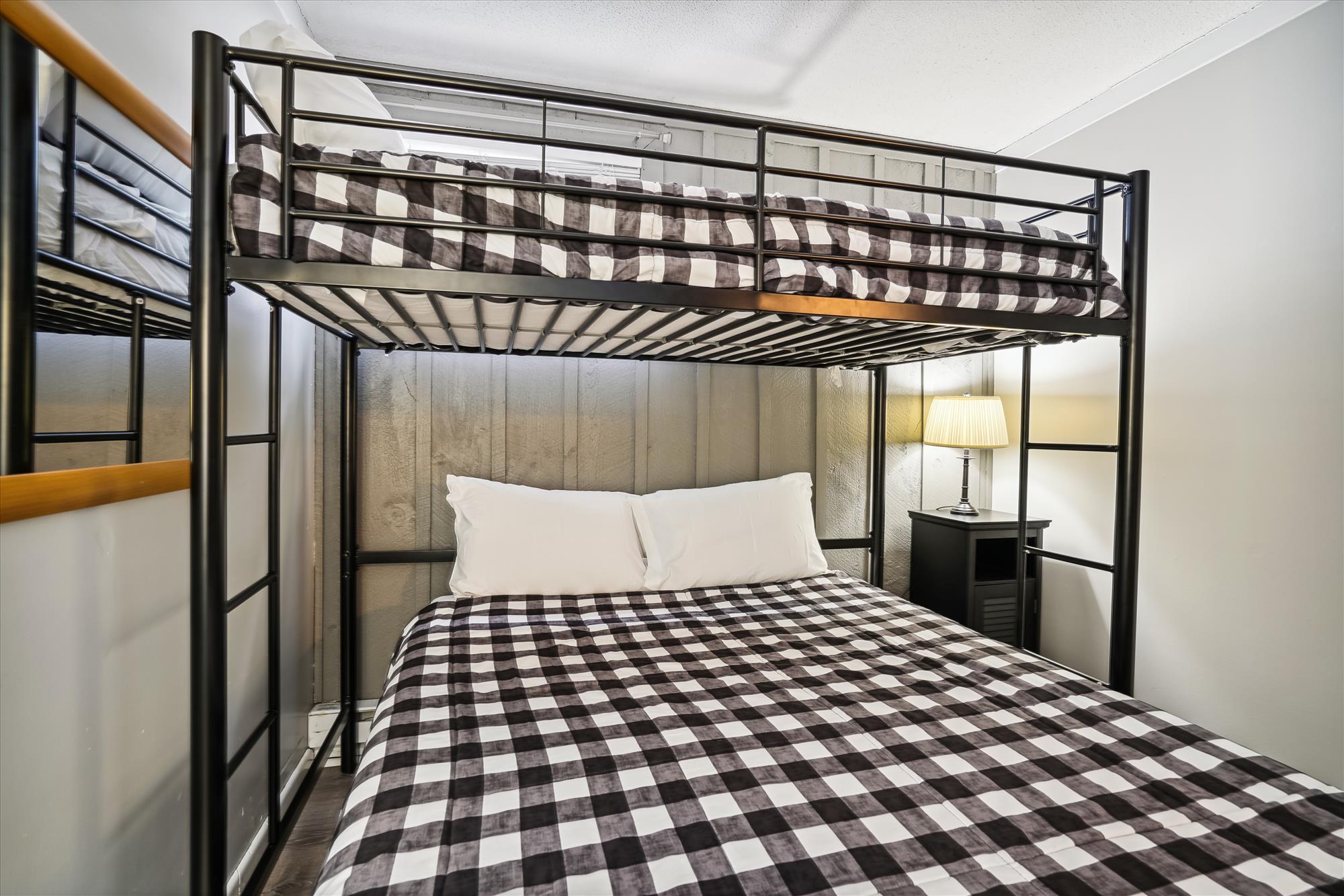Bunk Up - Bedroom