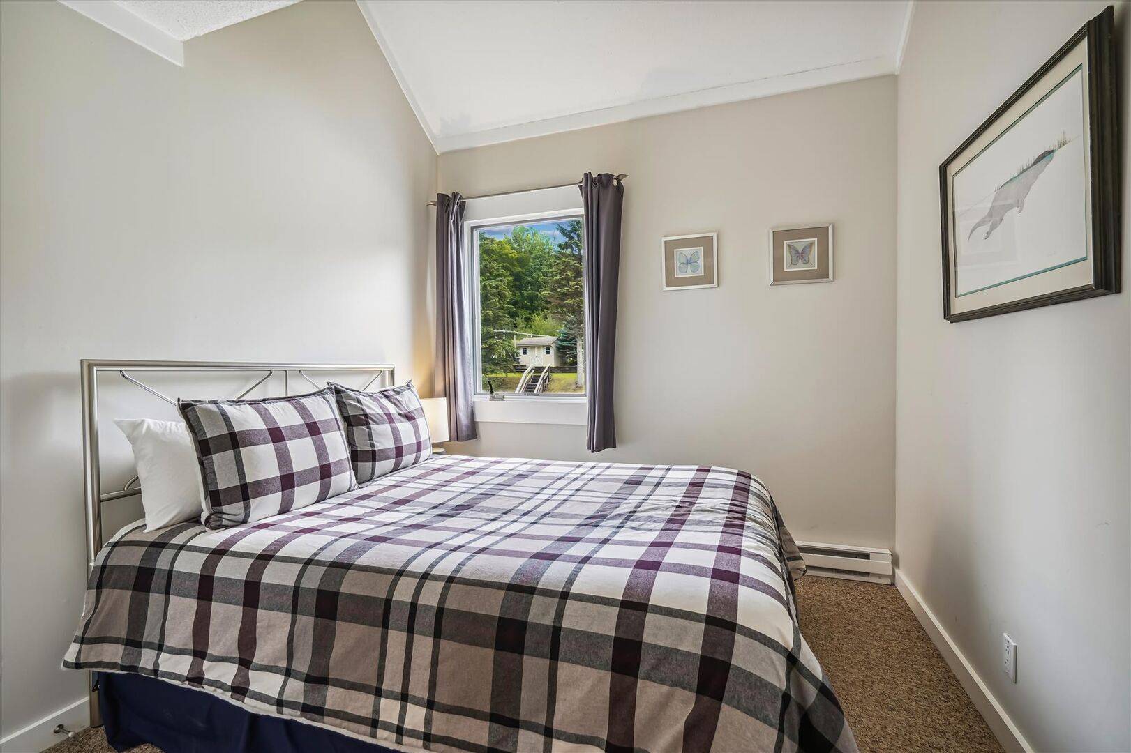 Queen Bedroom