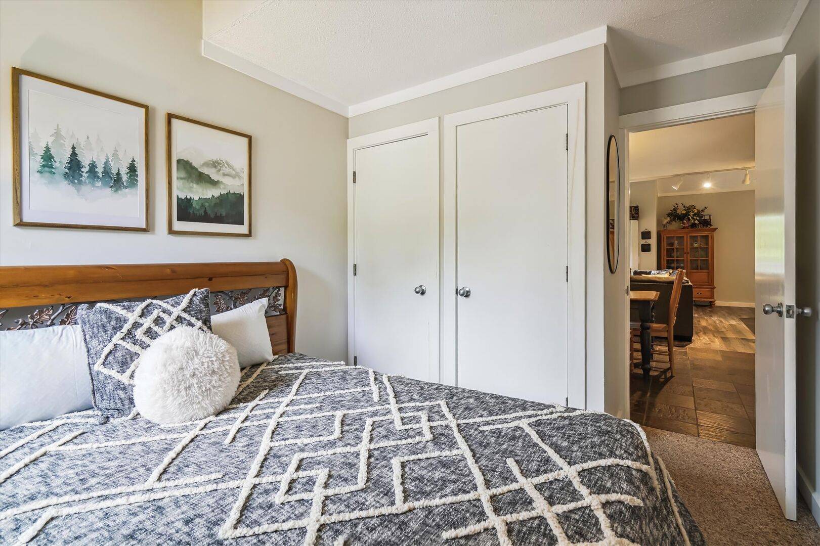 Comfortable Queen Bedroom