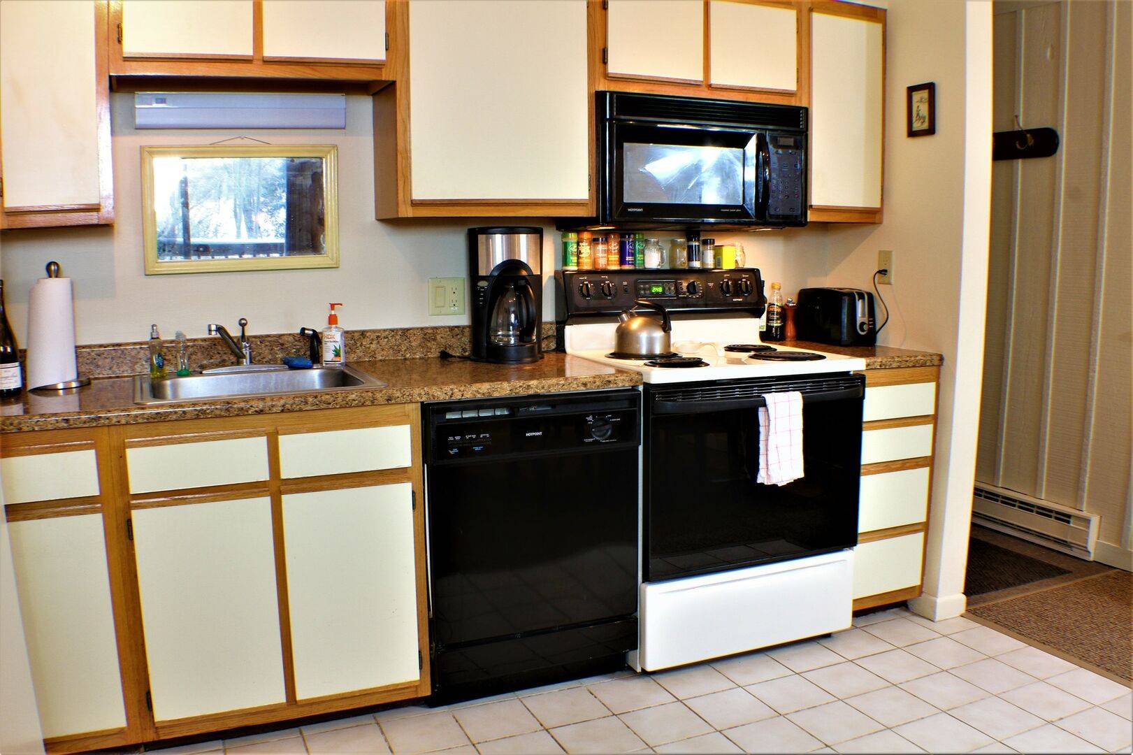 Whiffletree Condo Unit E4 | Photo 8