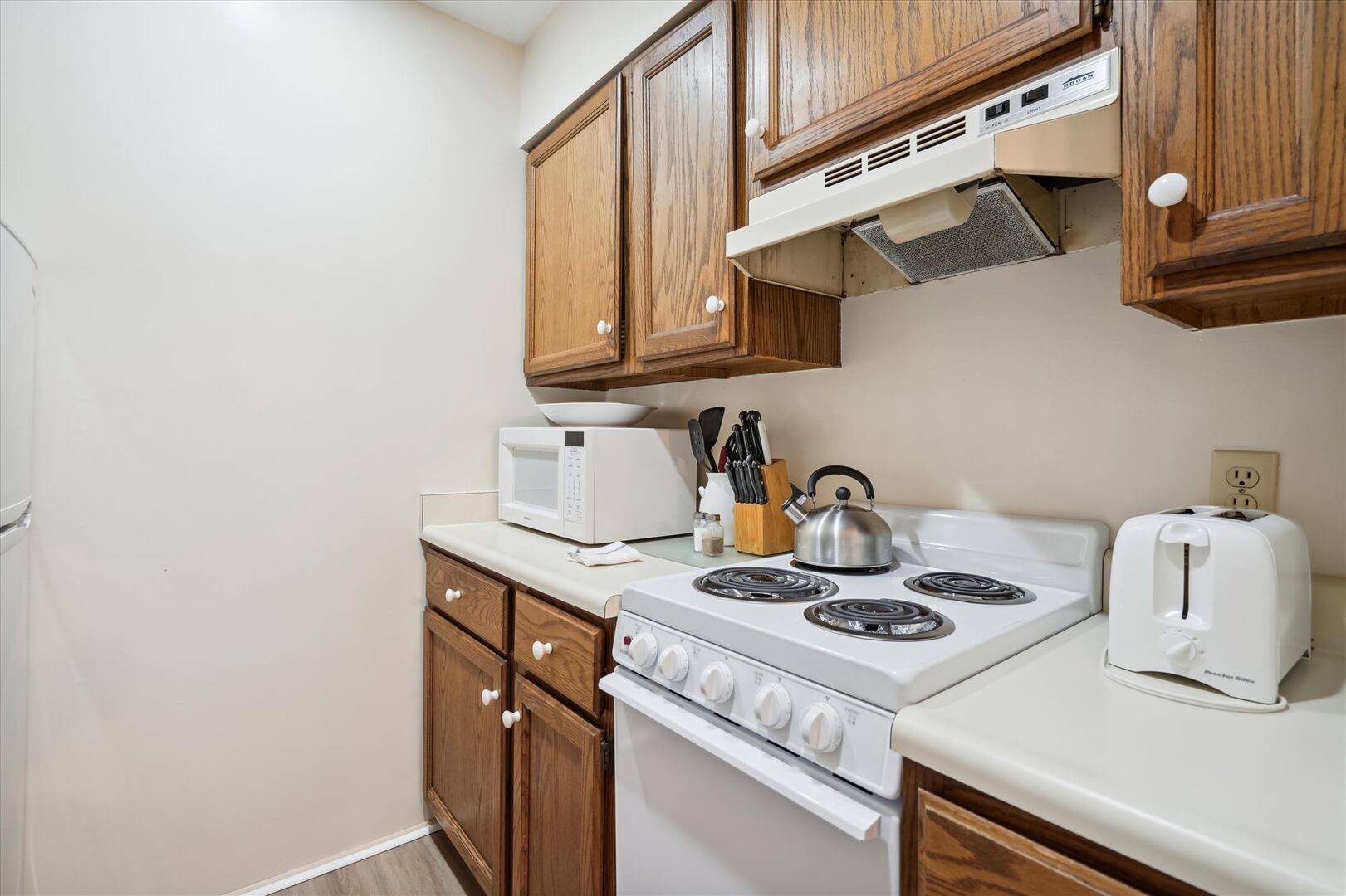 101 102 Cedarbrook Two bedroom Suite | Photo 8