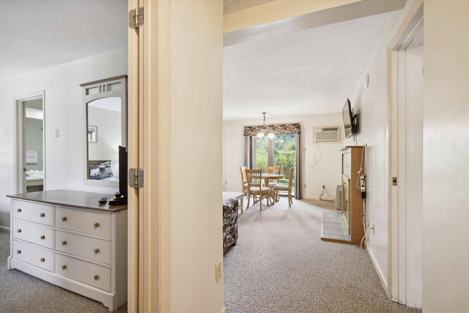 101 102 Cedarbrook Two bedroom Suite | Photo 1