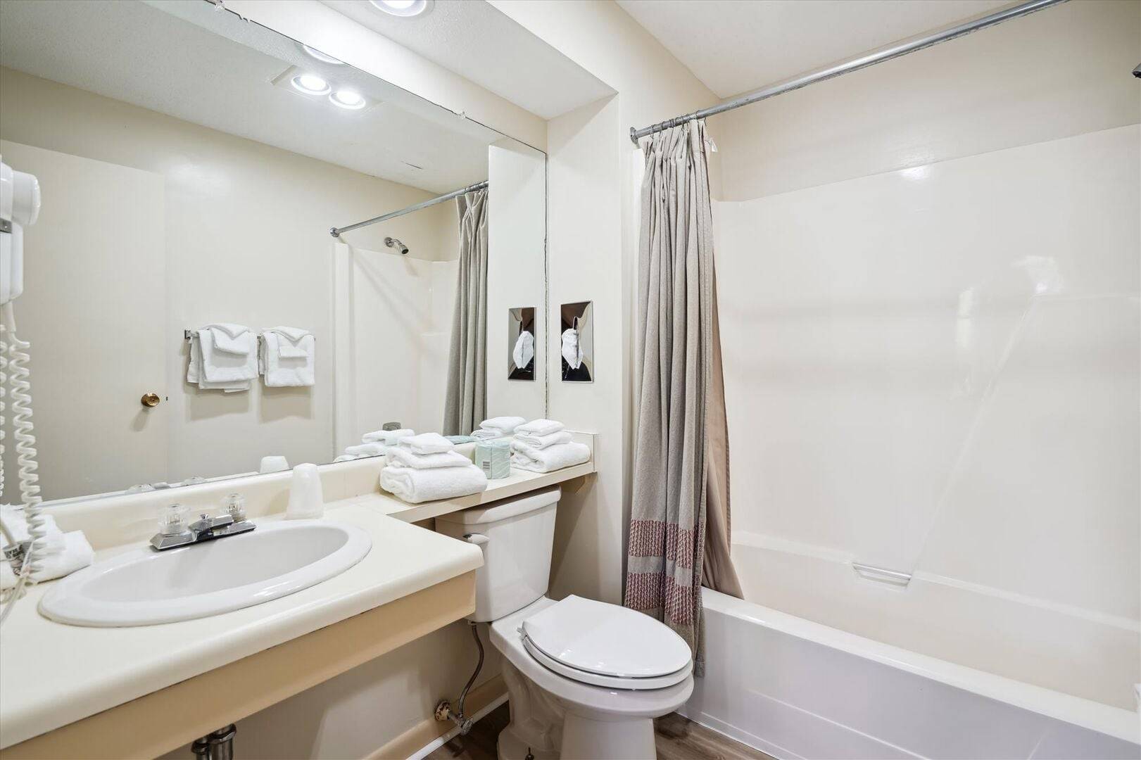 101 102 Cedarbrook Two bedroom Suite | Photo 16